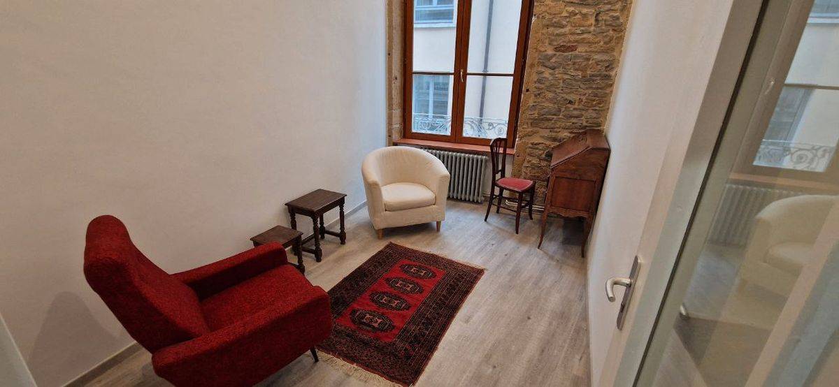 Cabinet Espace Pizay - dédié au bien-être et au développement personnel - Salle 1 - Photo 2