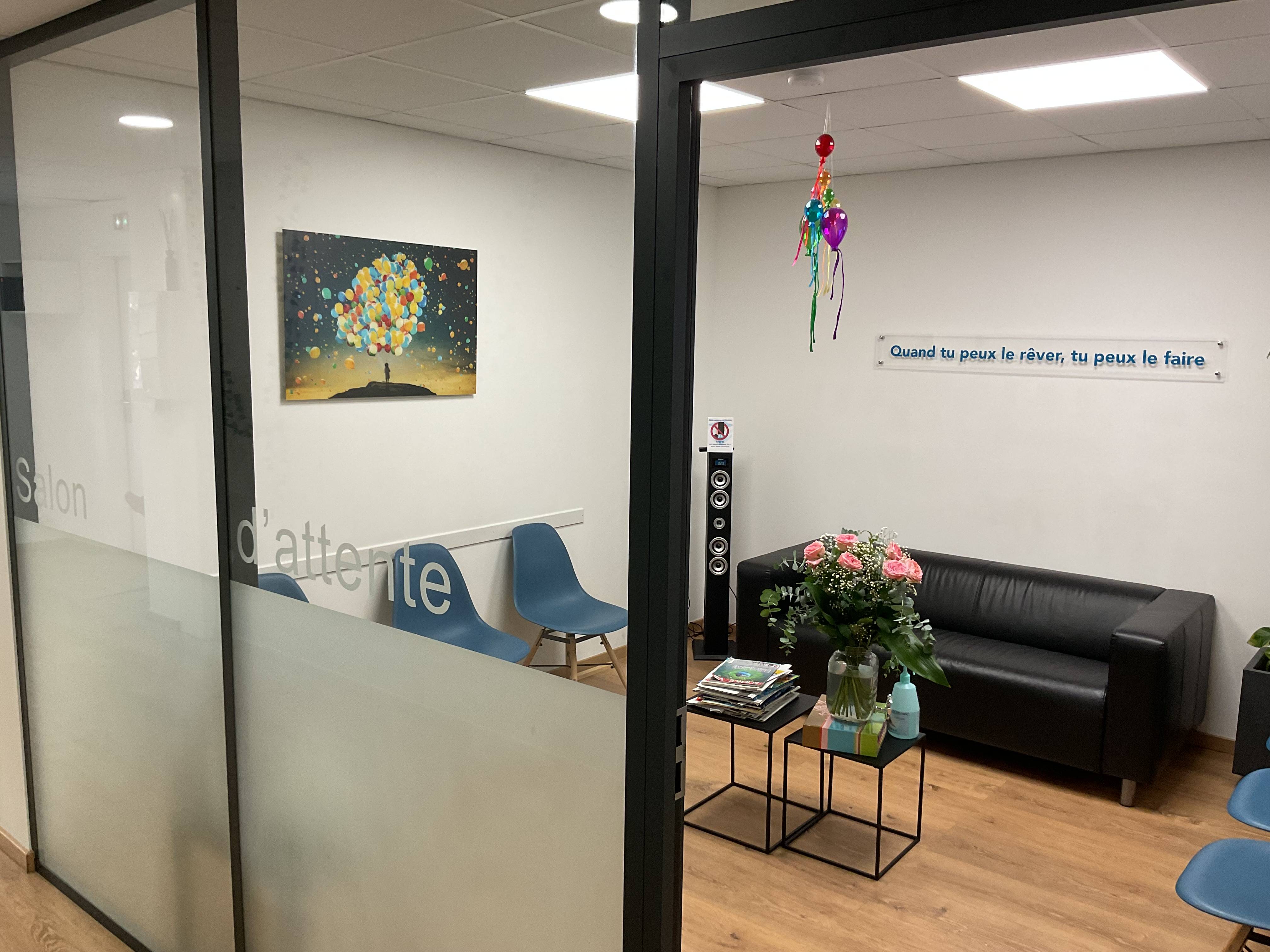 Cabinet Centre de PRESCILLIA - Photo 5