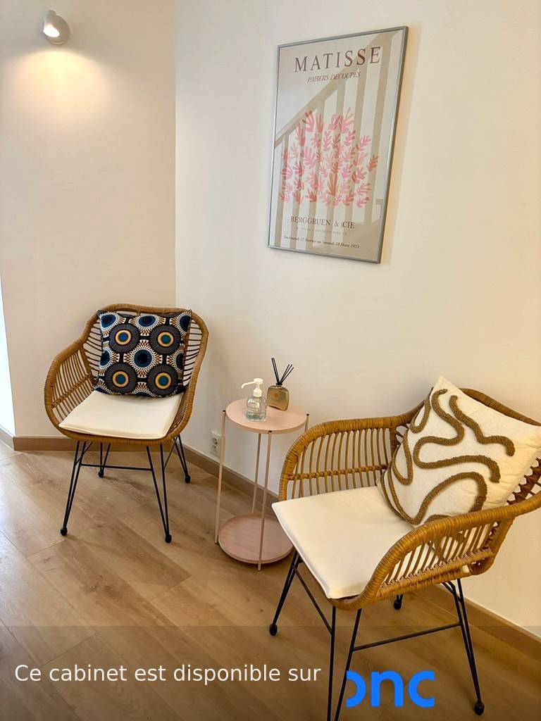 Cabinet 4 CABINETS LIBÉRAUX à Paris - Photo 1