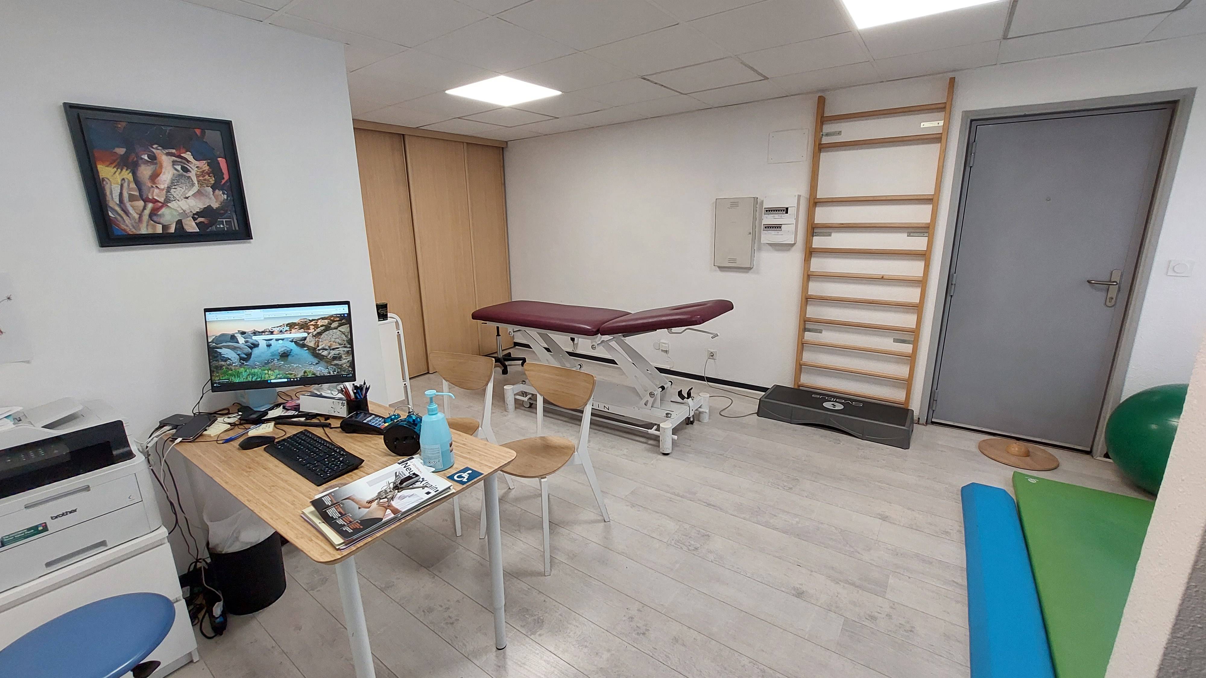 Cabinet Centre de Pascaline à Fontaines-sur-Saône - Photo principale