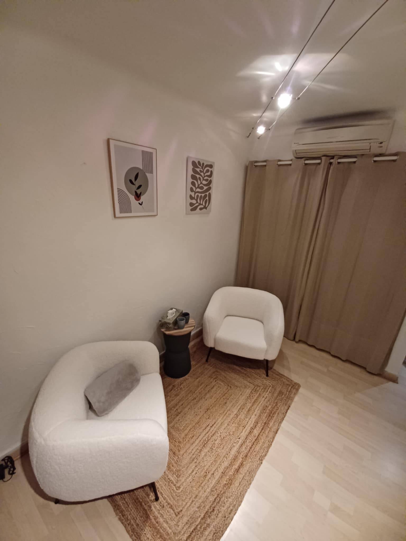 Cabinet Cabinet de Marion à Aix-en-Provence - Photo 1