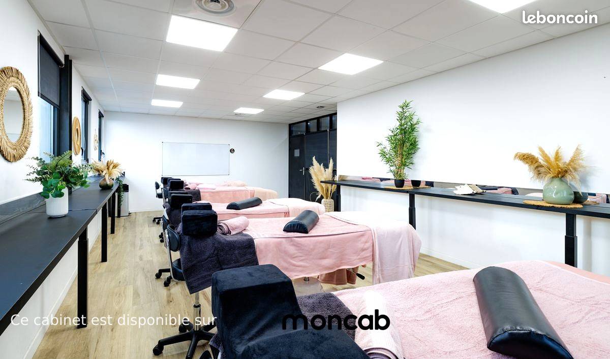 Cabinet Cabinet de Julien à Mauguio - Photo 1