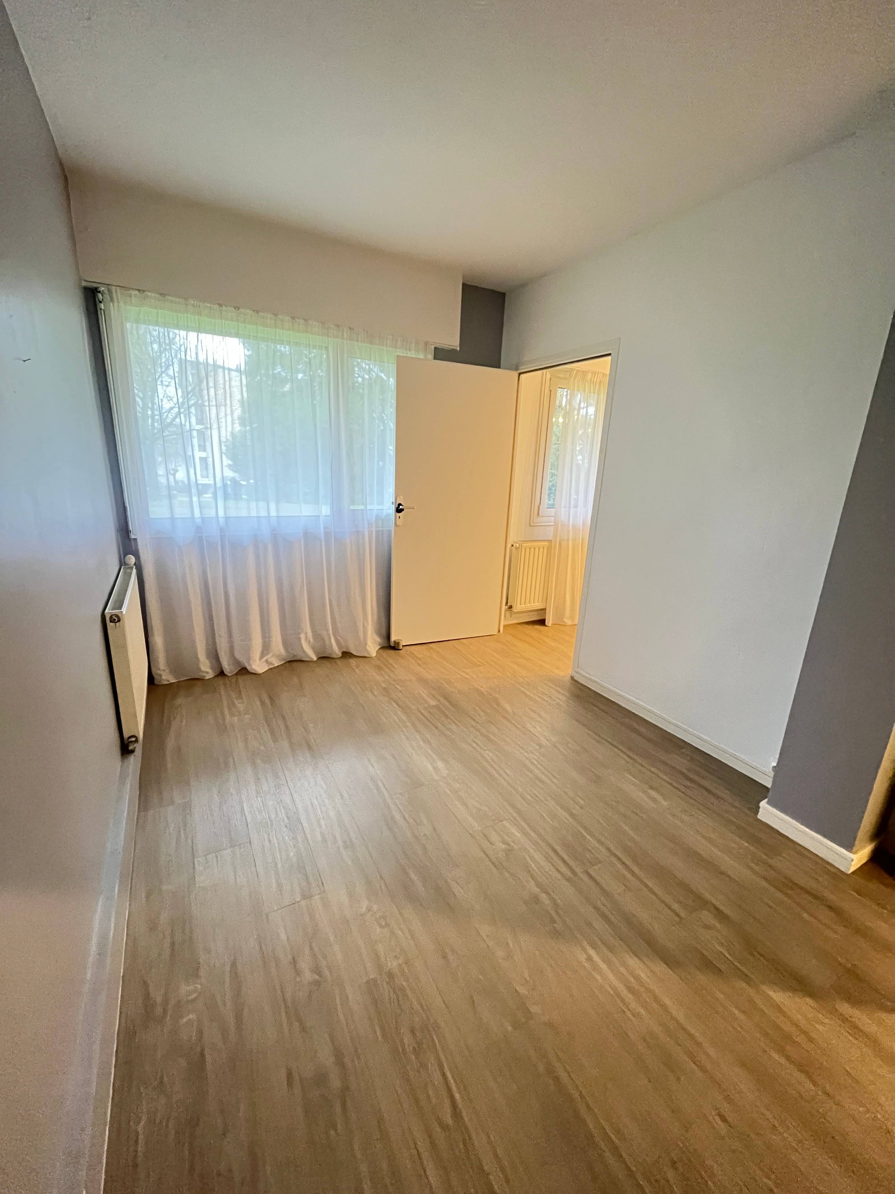 Cabinet Cabinet  à Louveciennes - Photo principale