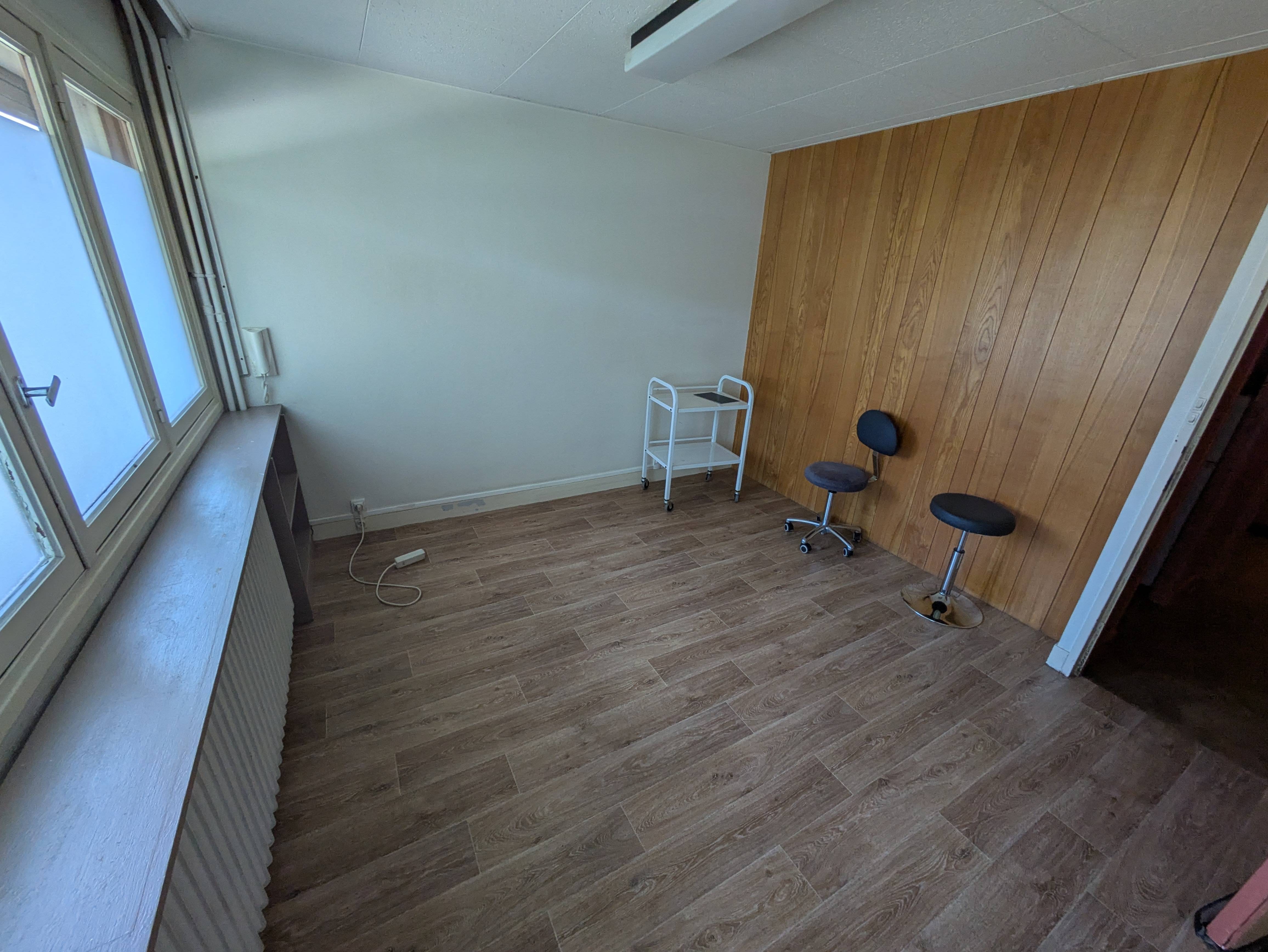 Cabinet Cabinet  à Montreuil - Photo principale