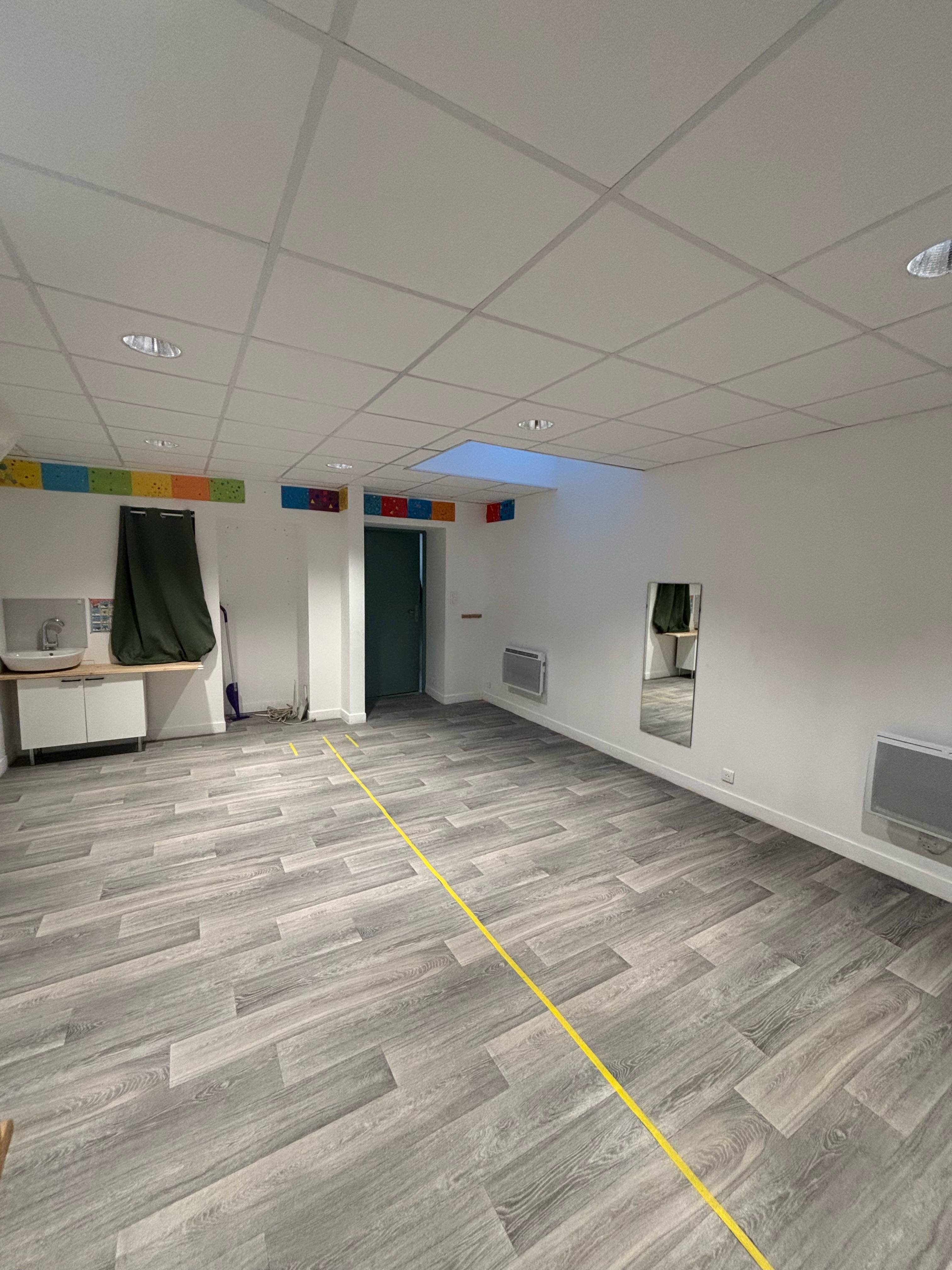 Cabinet Cabinet 4 à Arras - Photo principale