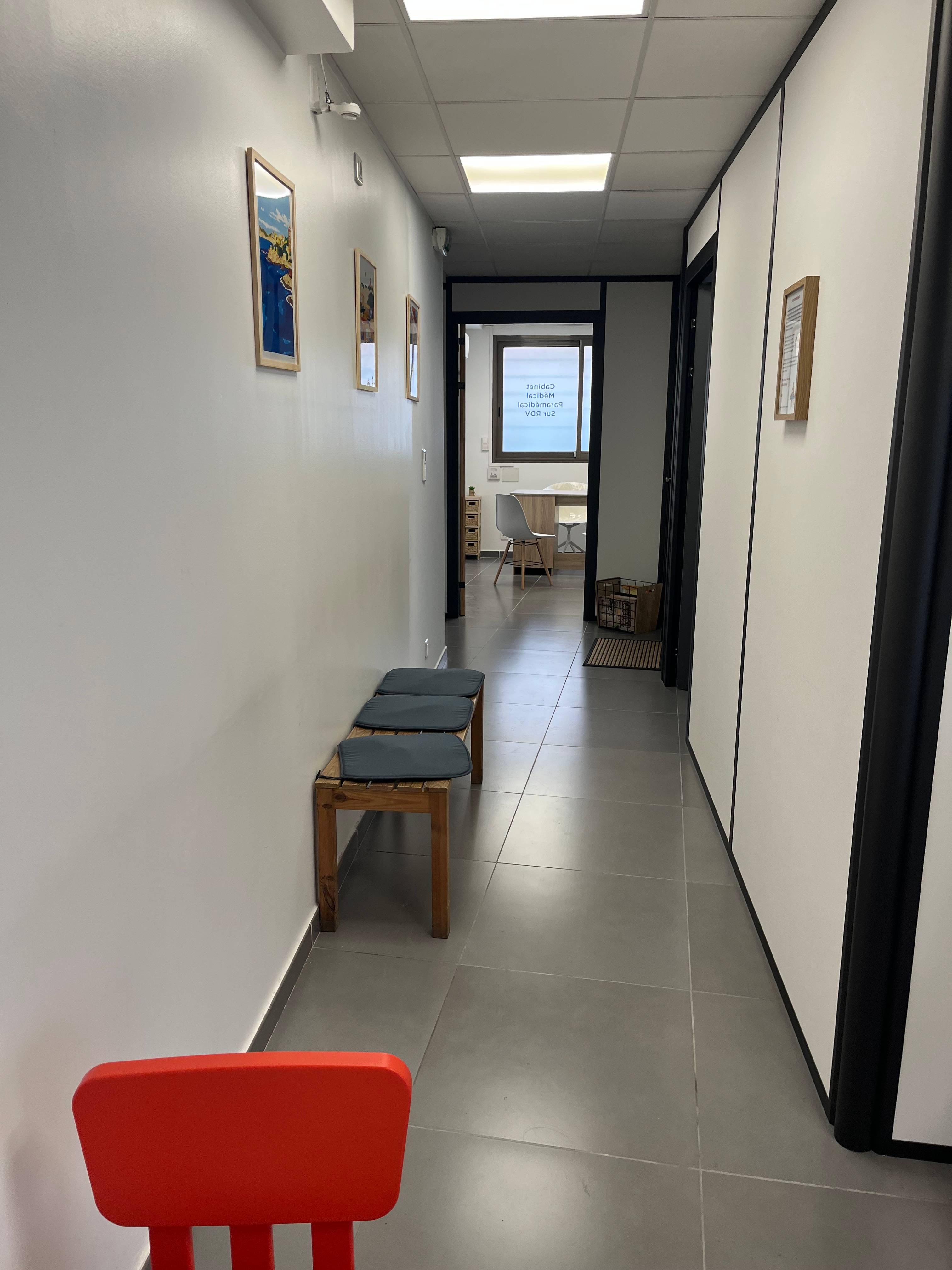 Cabinet Cabinet médical et paramédical de 65 m2 à Marseille - Photo 7