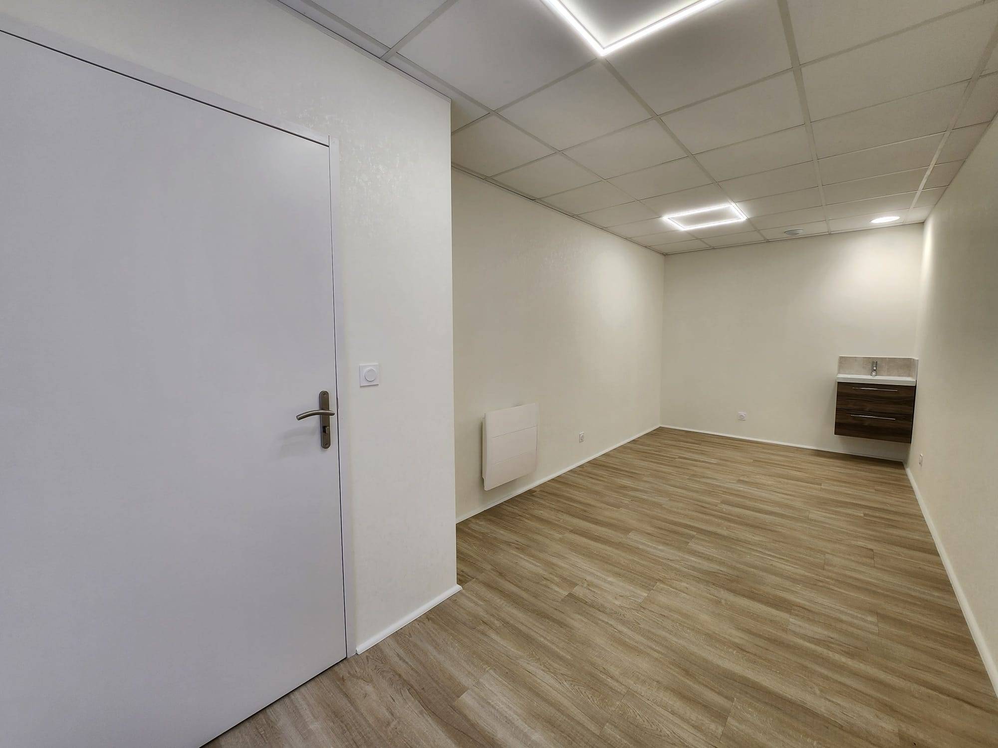 Cabinet Cabinet n°1 à Pessac - Photo principale