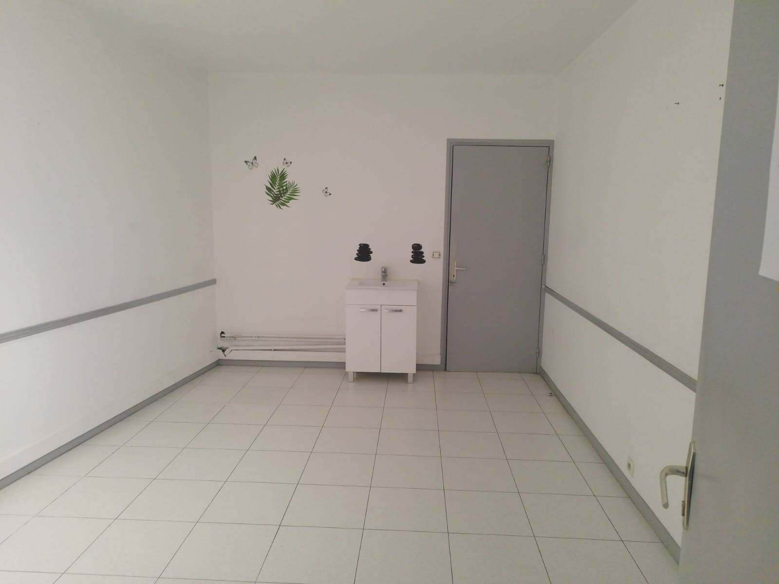Cabinet paramedical #6