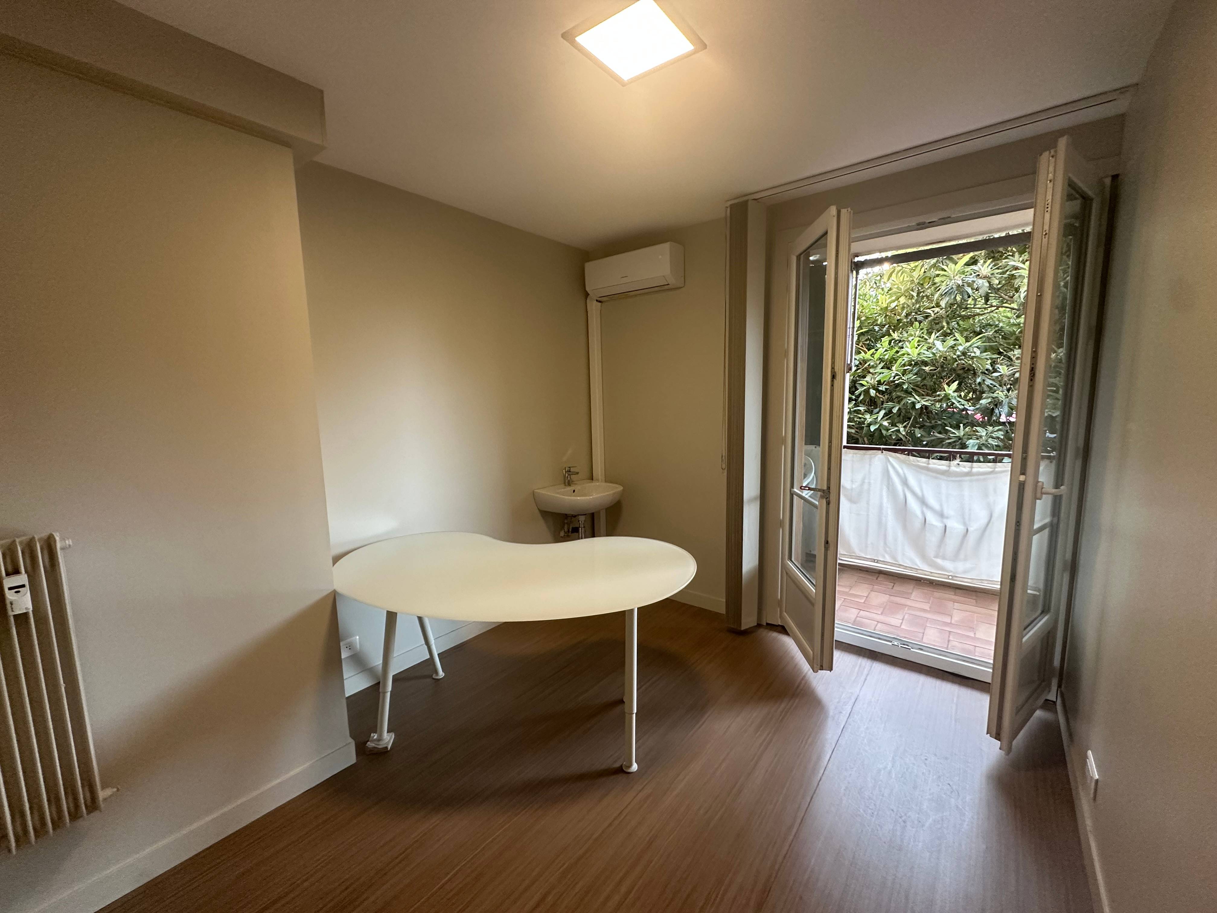 Cabinet Cabinet 3 à Marseille - Photo principale