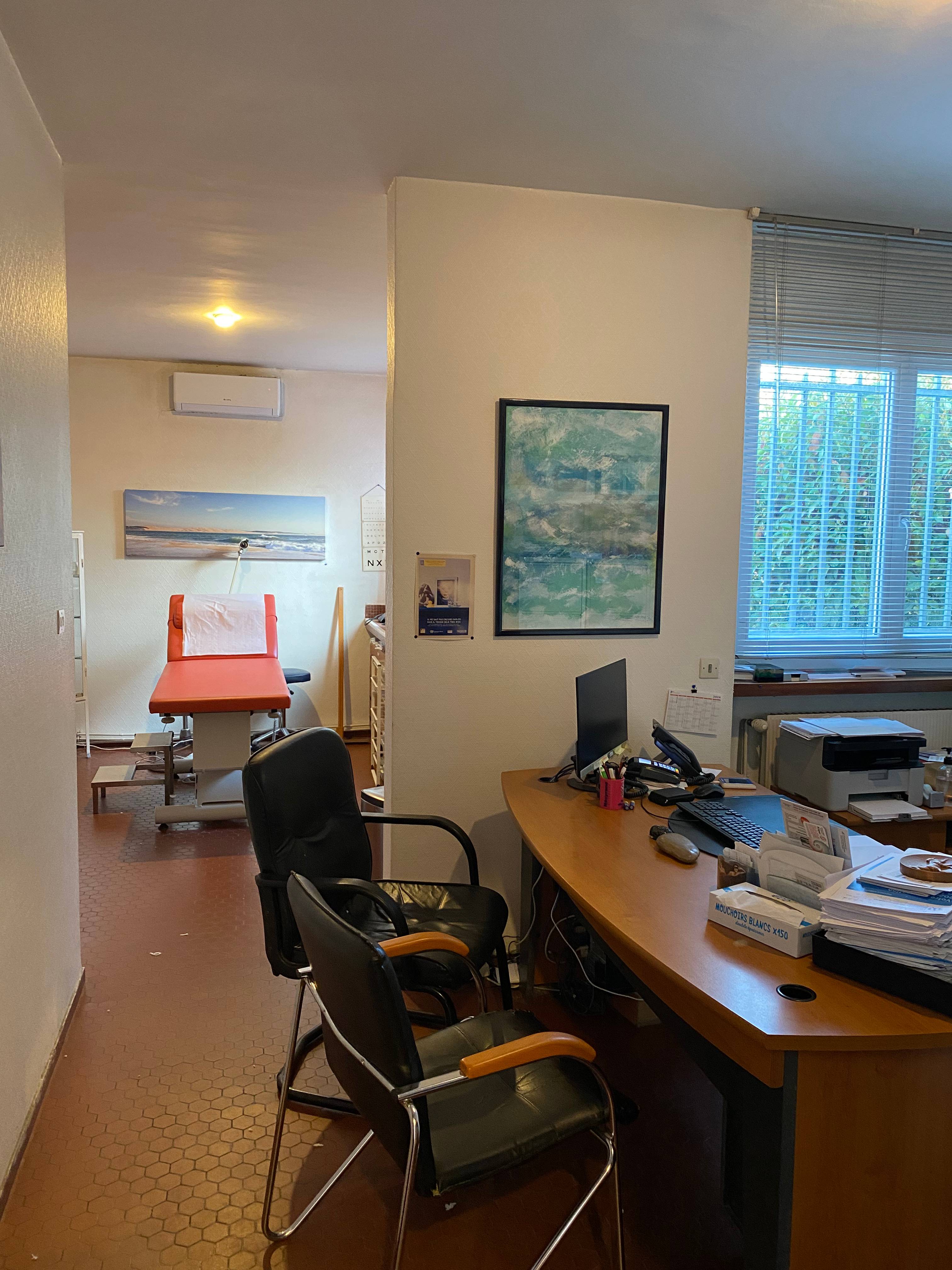 Cabinet Cabinet de pierre à Lormont - Photo principale