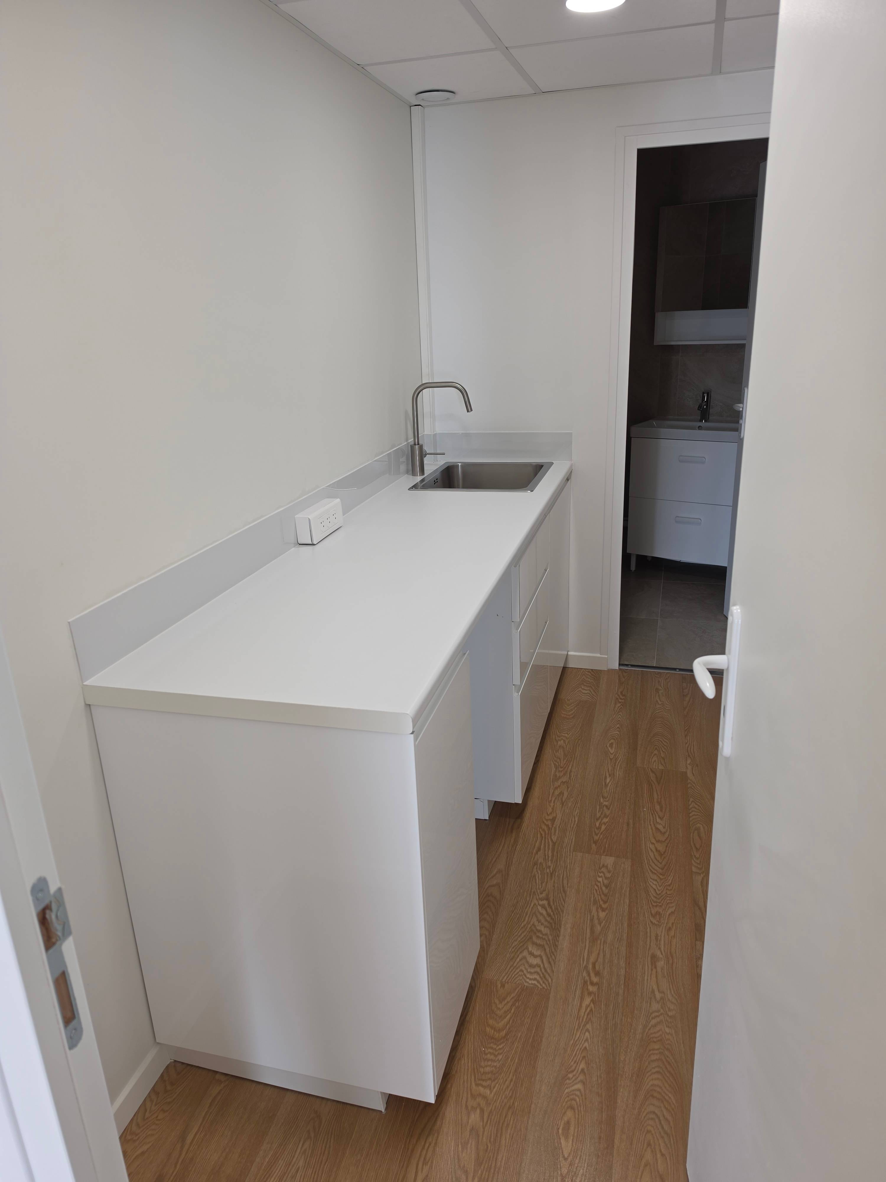 Cabinet Cabinet des Bords de ris - Photo 5