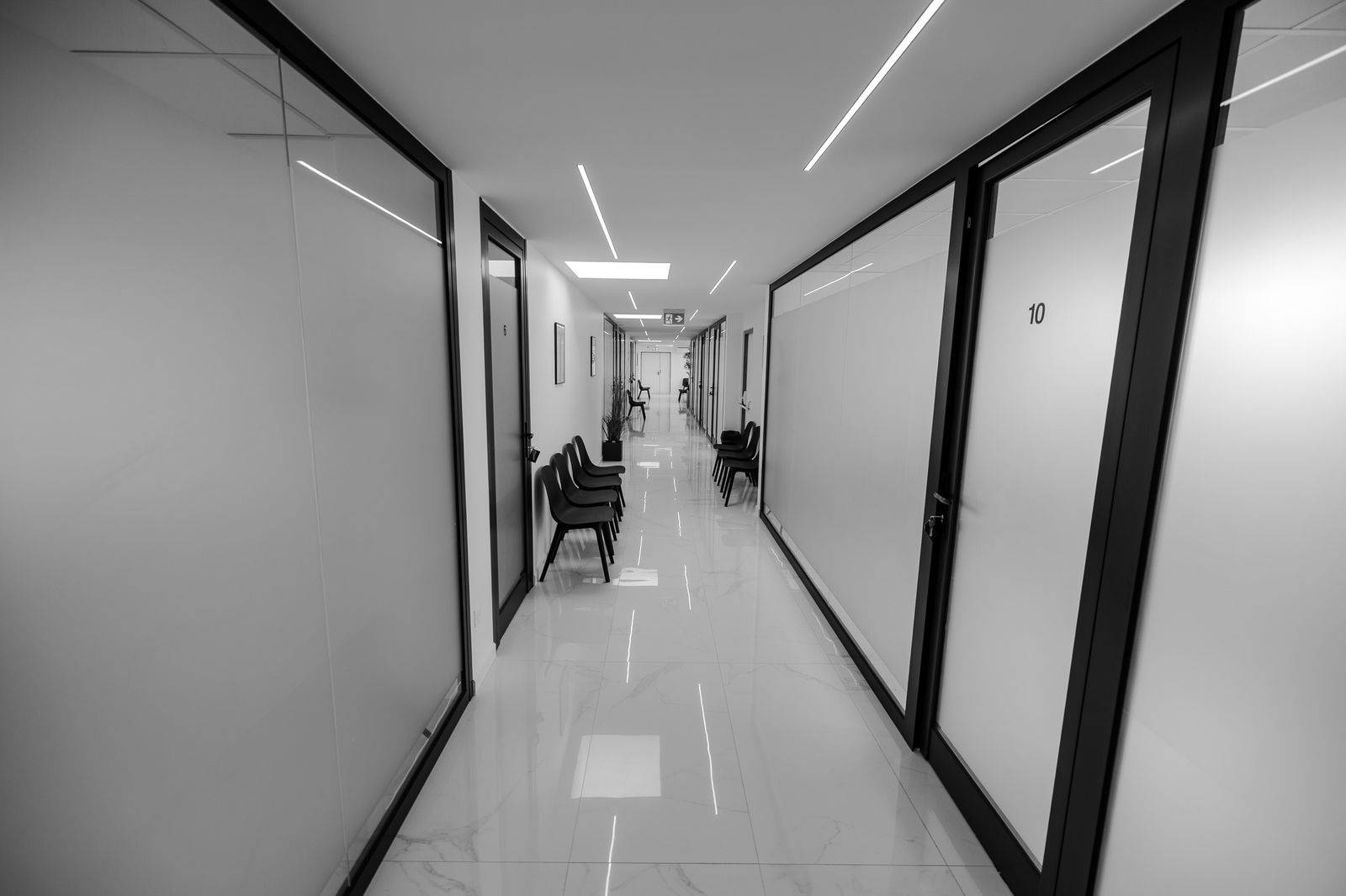 Cabinet Cabinet de farshid à Antony - Photo principale