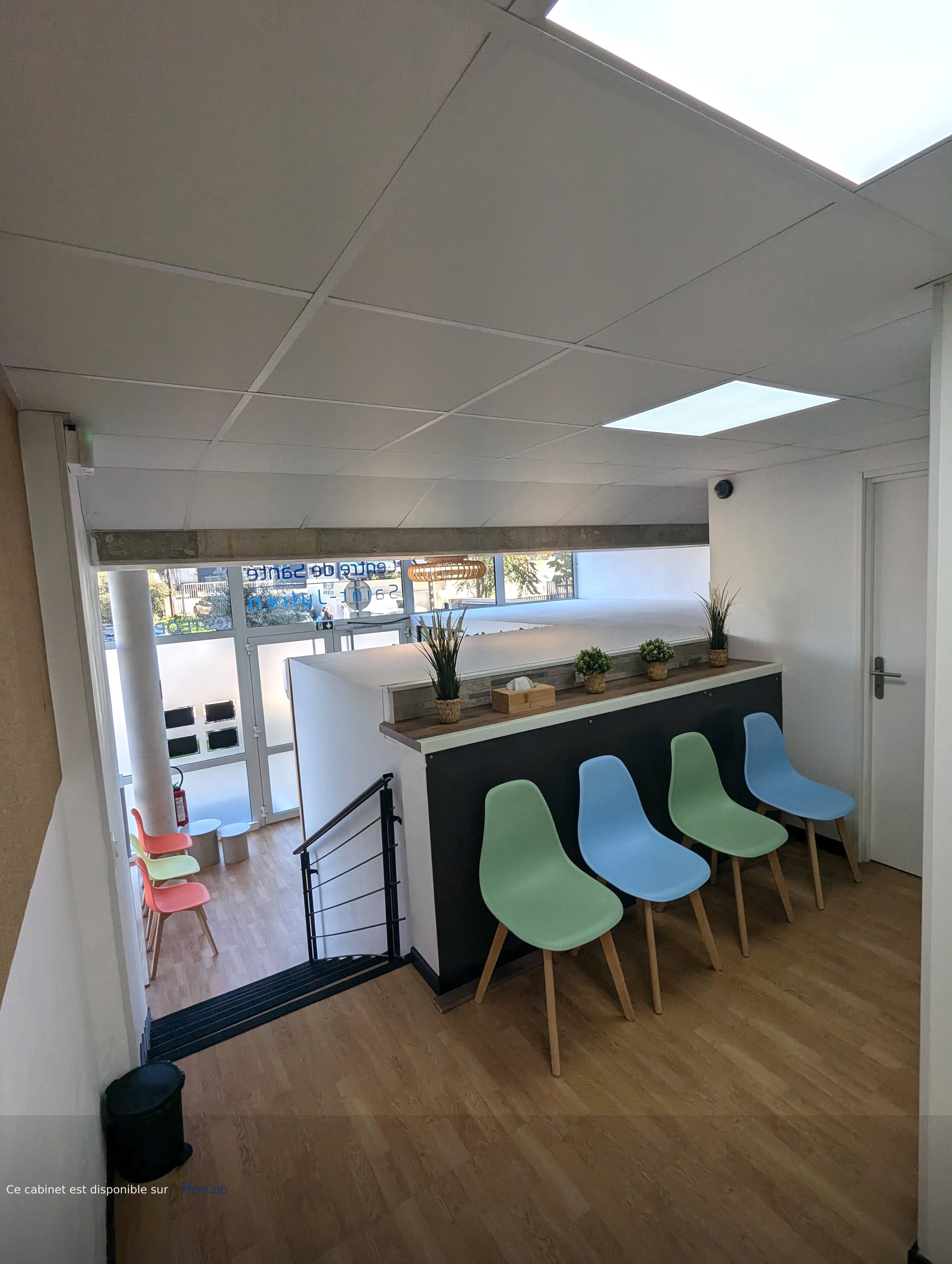 Cabinet Centre de Santé St Julien - Photo 2