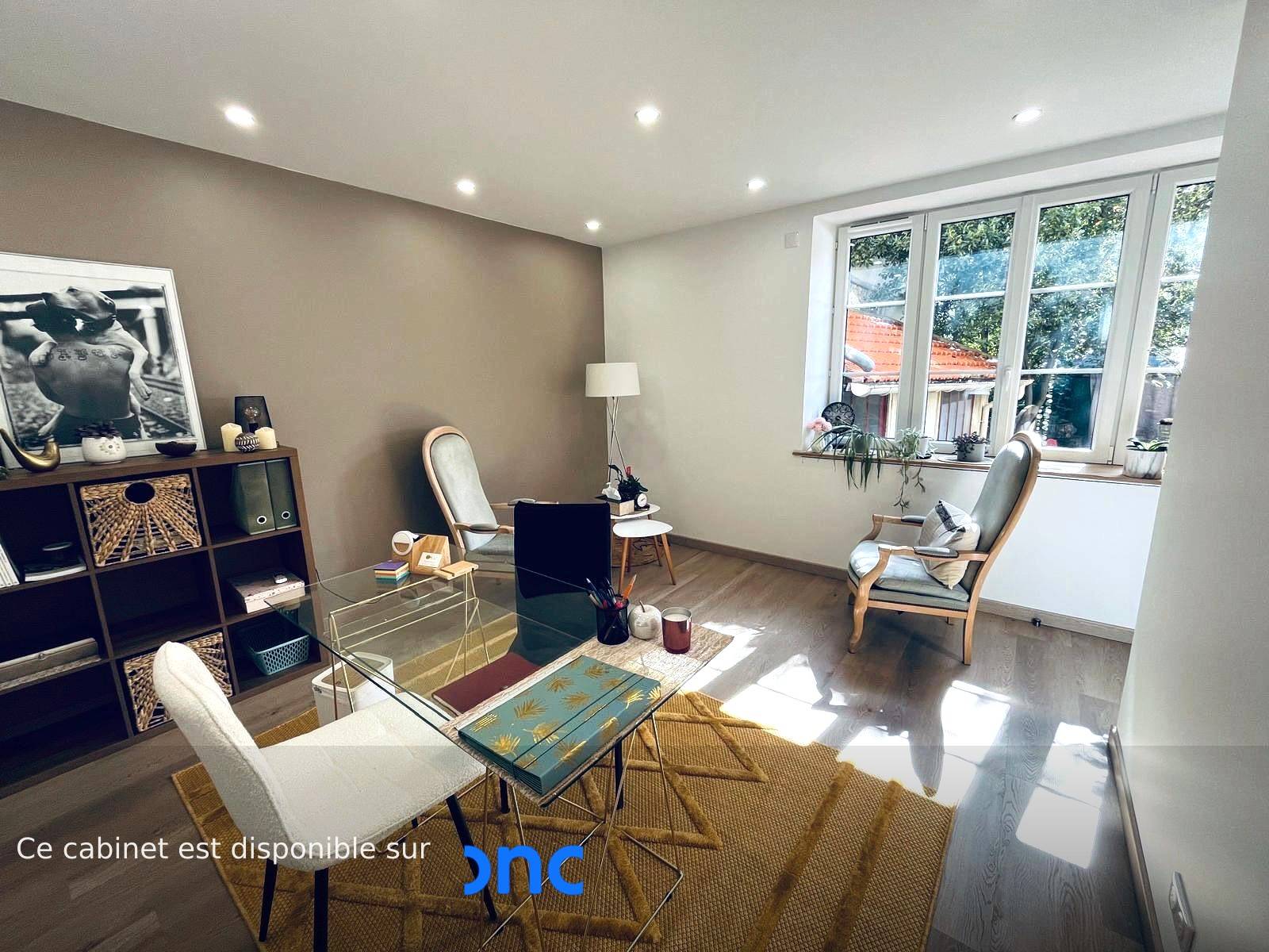 Cabinet Cabinet du Château à Morsang-sur-Orge - Photo 1