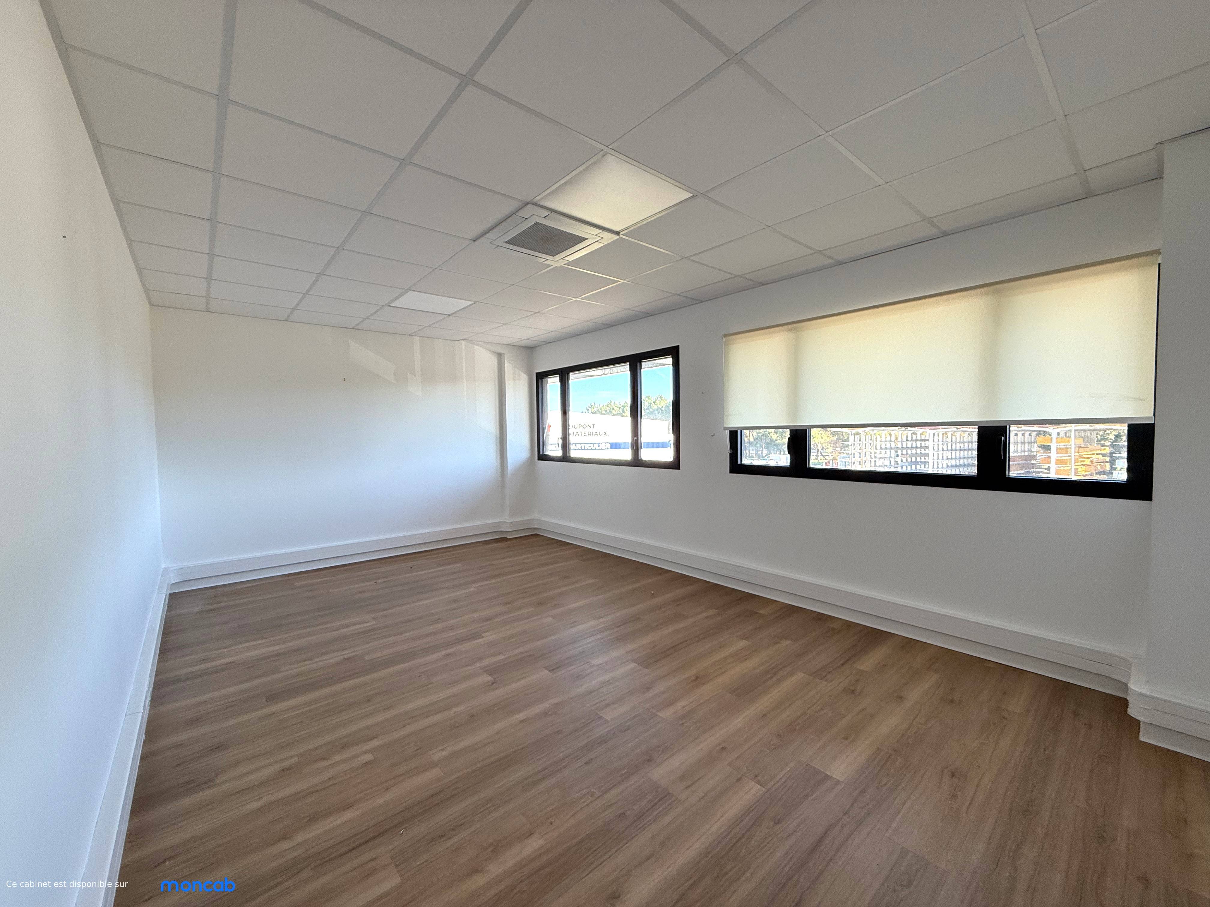 Cabinet Cabinet de CEDAC à Cadaujac - Photo 9