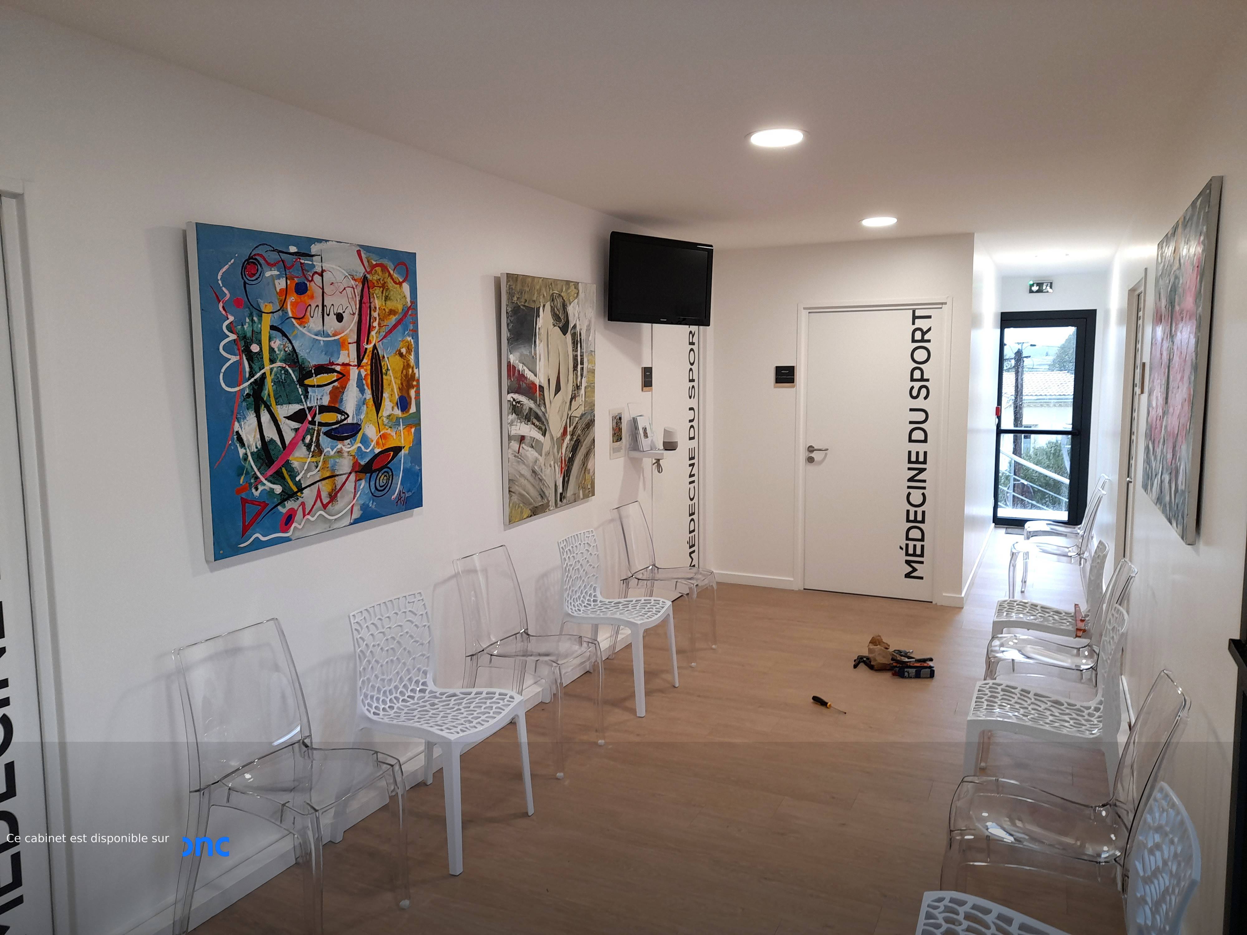 Cabinet Cabinet de Vincent  à Saint-Médard-en-Jalles - Photo principale