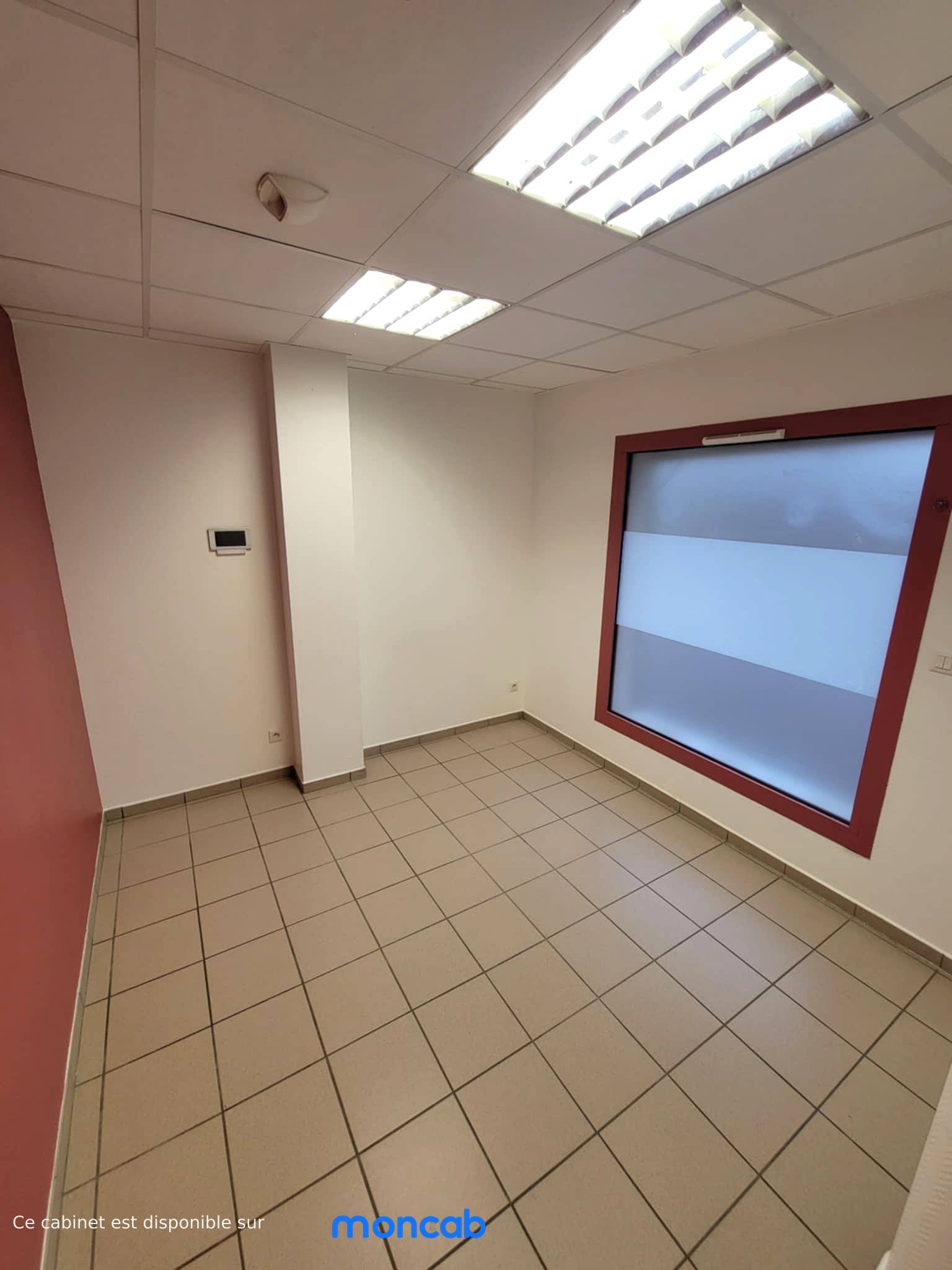 Cabinet Cabinet de Fabian - Photo 3