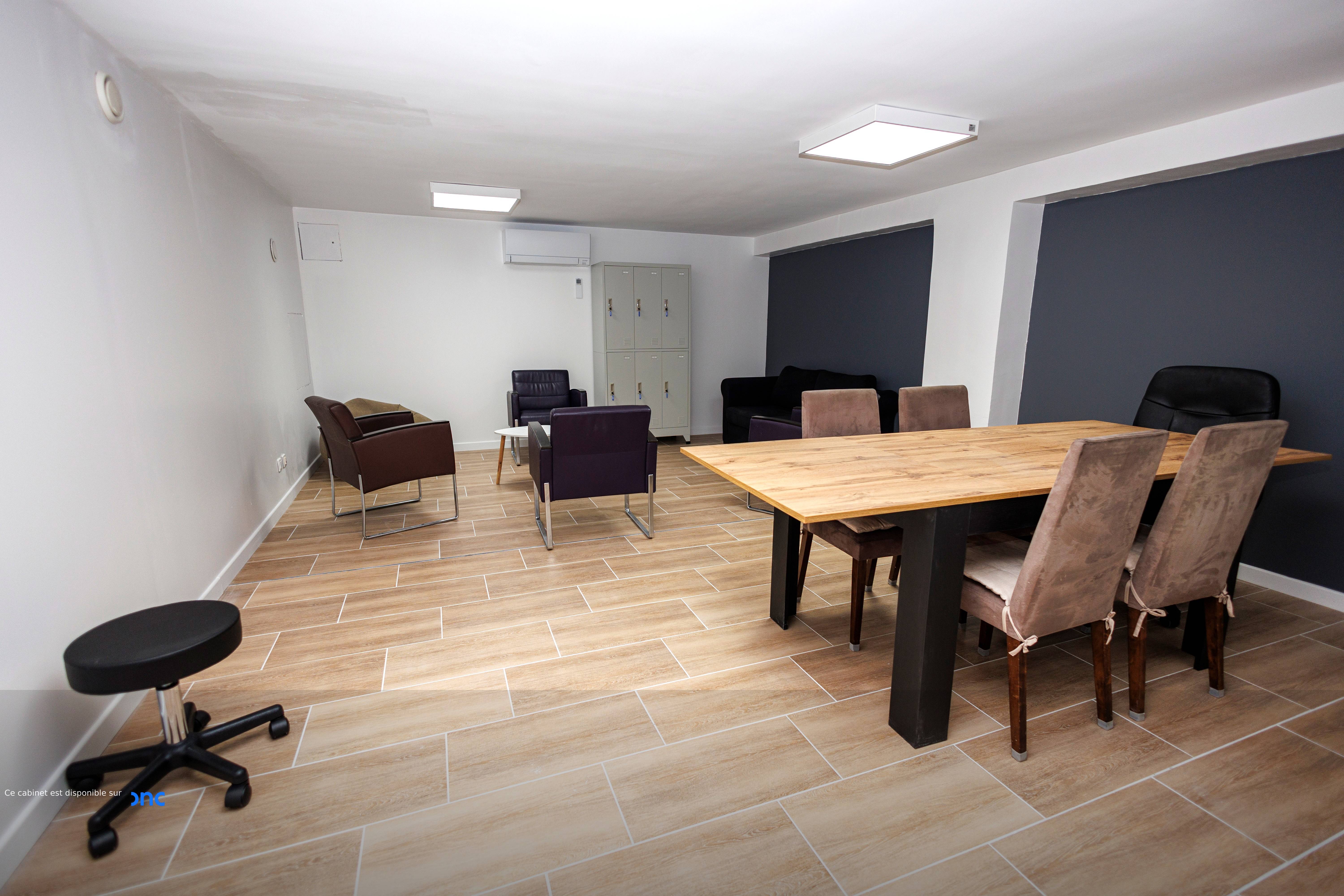 Cabinet Cabinet paramédical "MyKinéCoubron" - Photo 5