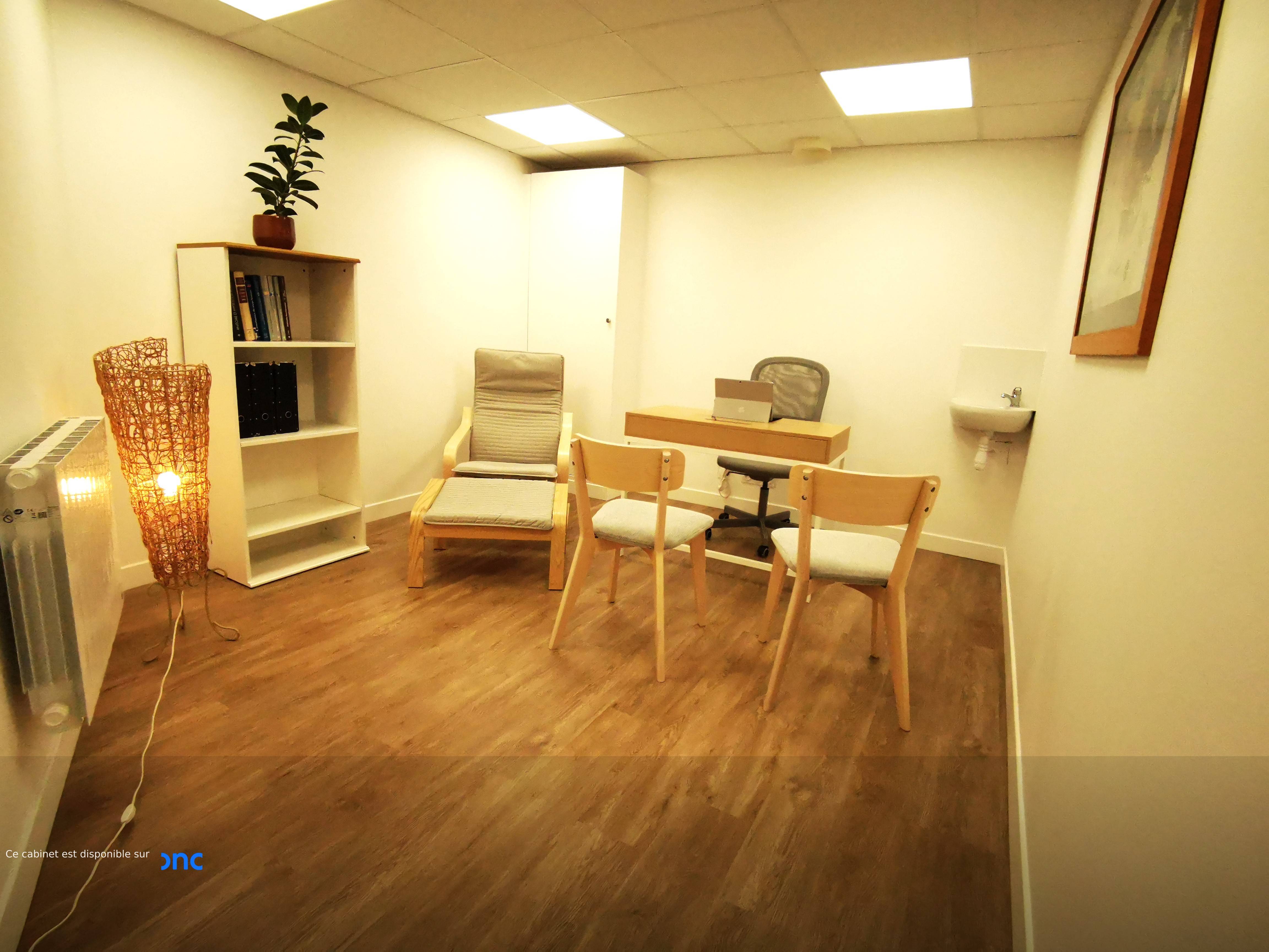 Cabinet Cabinet 4 à Paris - Photo 1