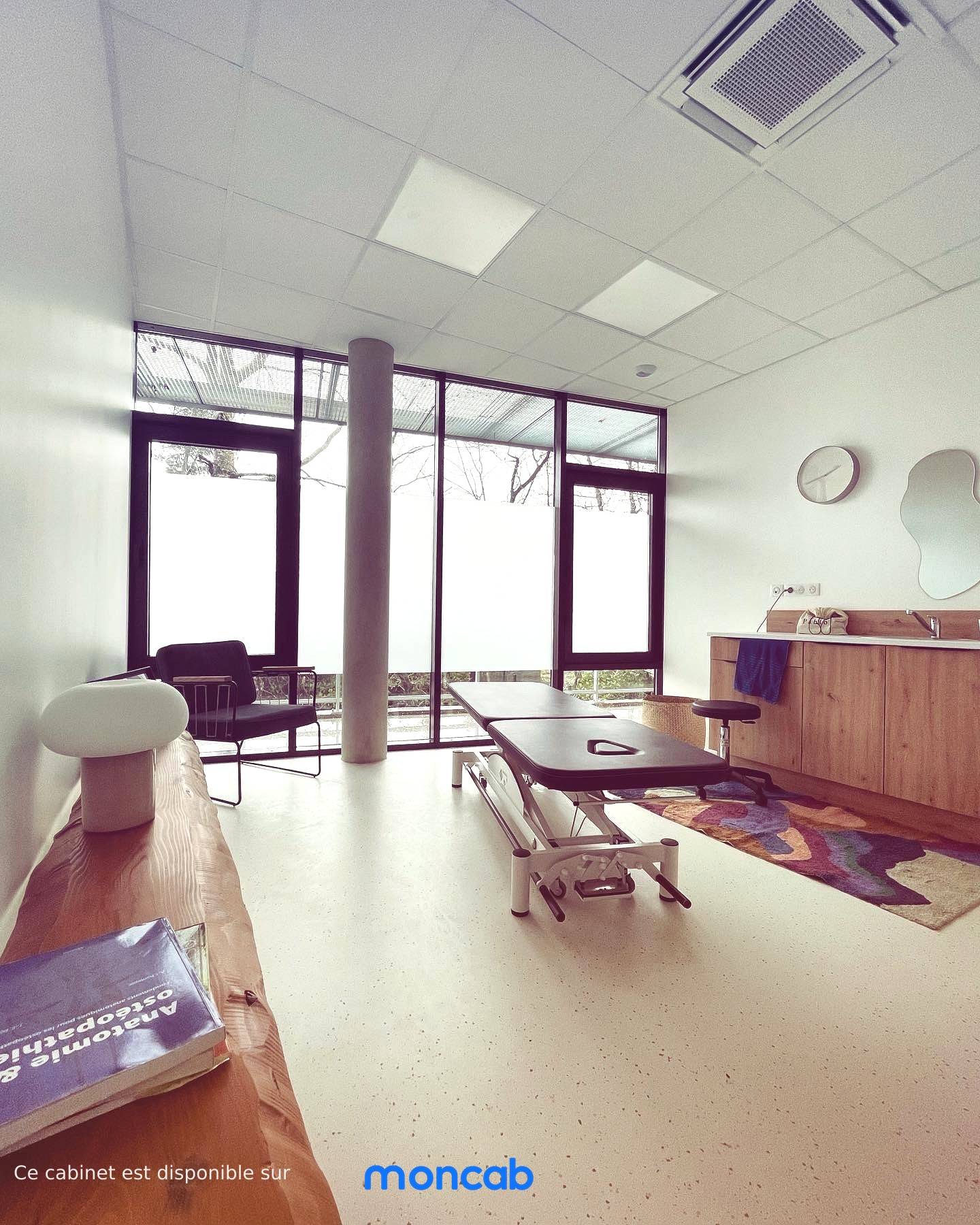 Cabinet Cabinet 1 - Photo 5