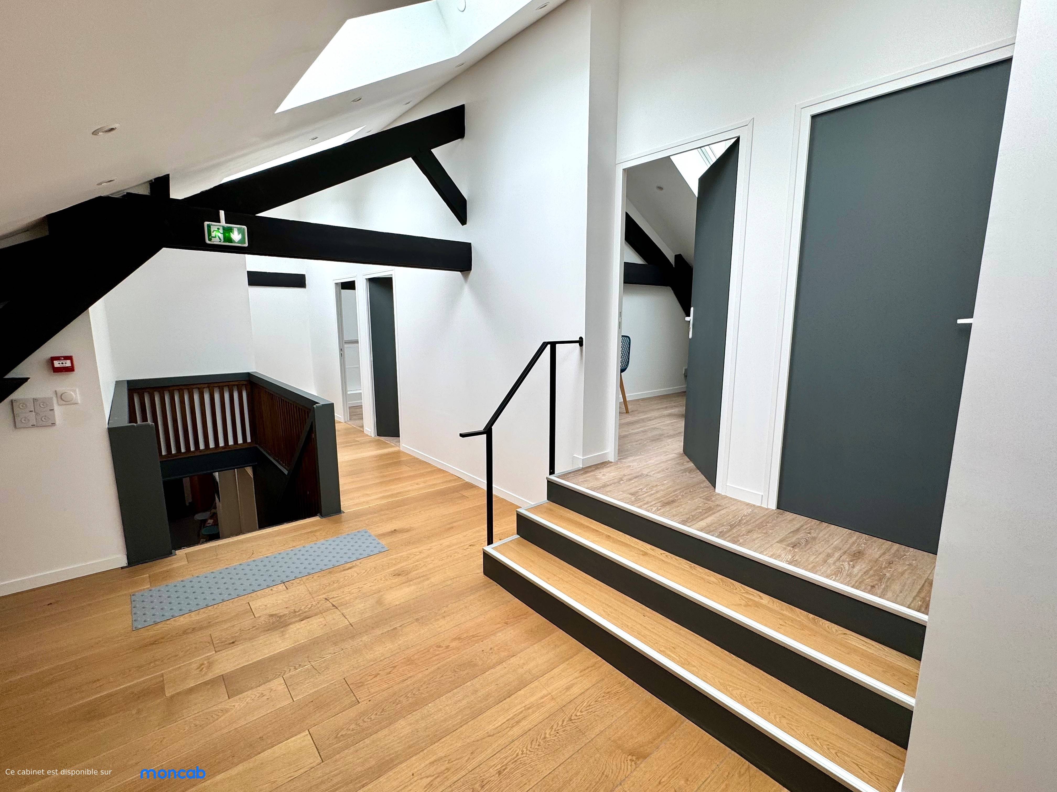 Cabinet Cabinet pluridisciplinaire COURBEVOIE à Courbevoie - Photo 9