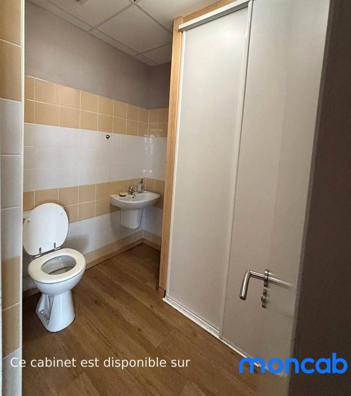 Cabinet Cabinet de FREDERIC à Saint-Pierre-du-Mont - Photo 6