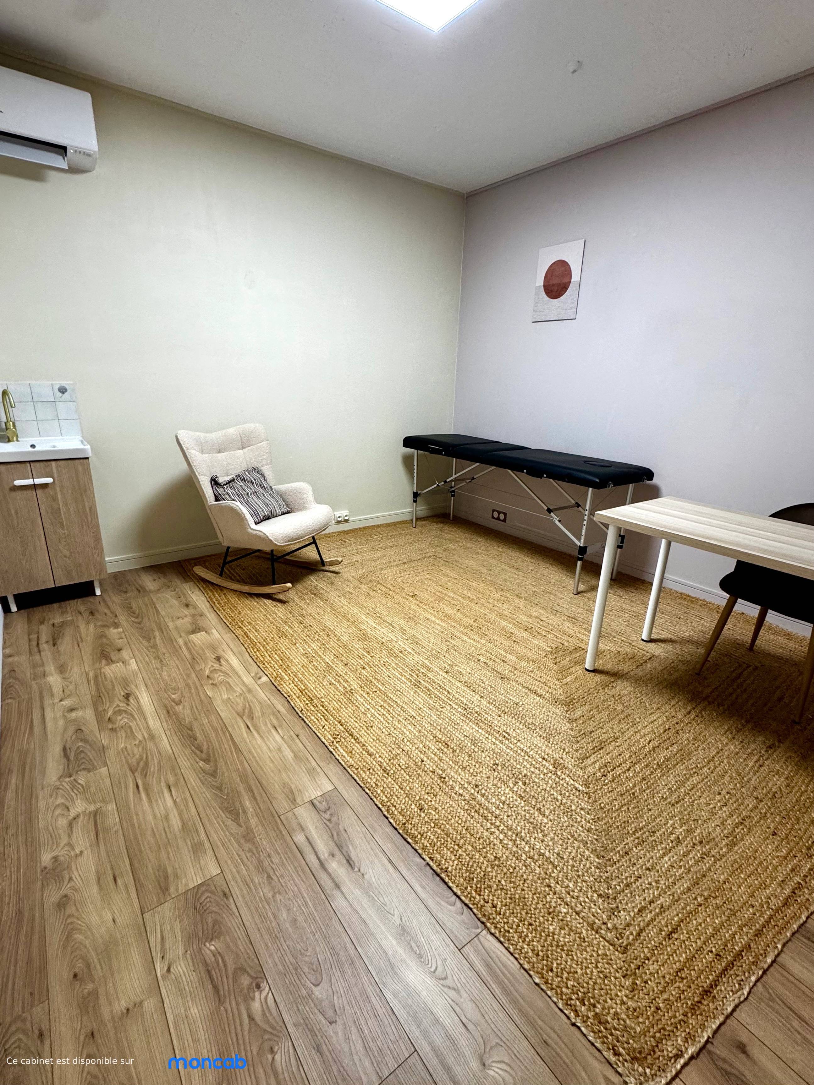 Cabinet Cabinet de Andréa à Marseille - Photo 1