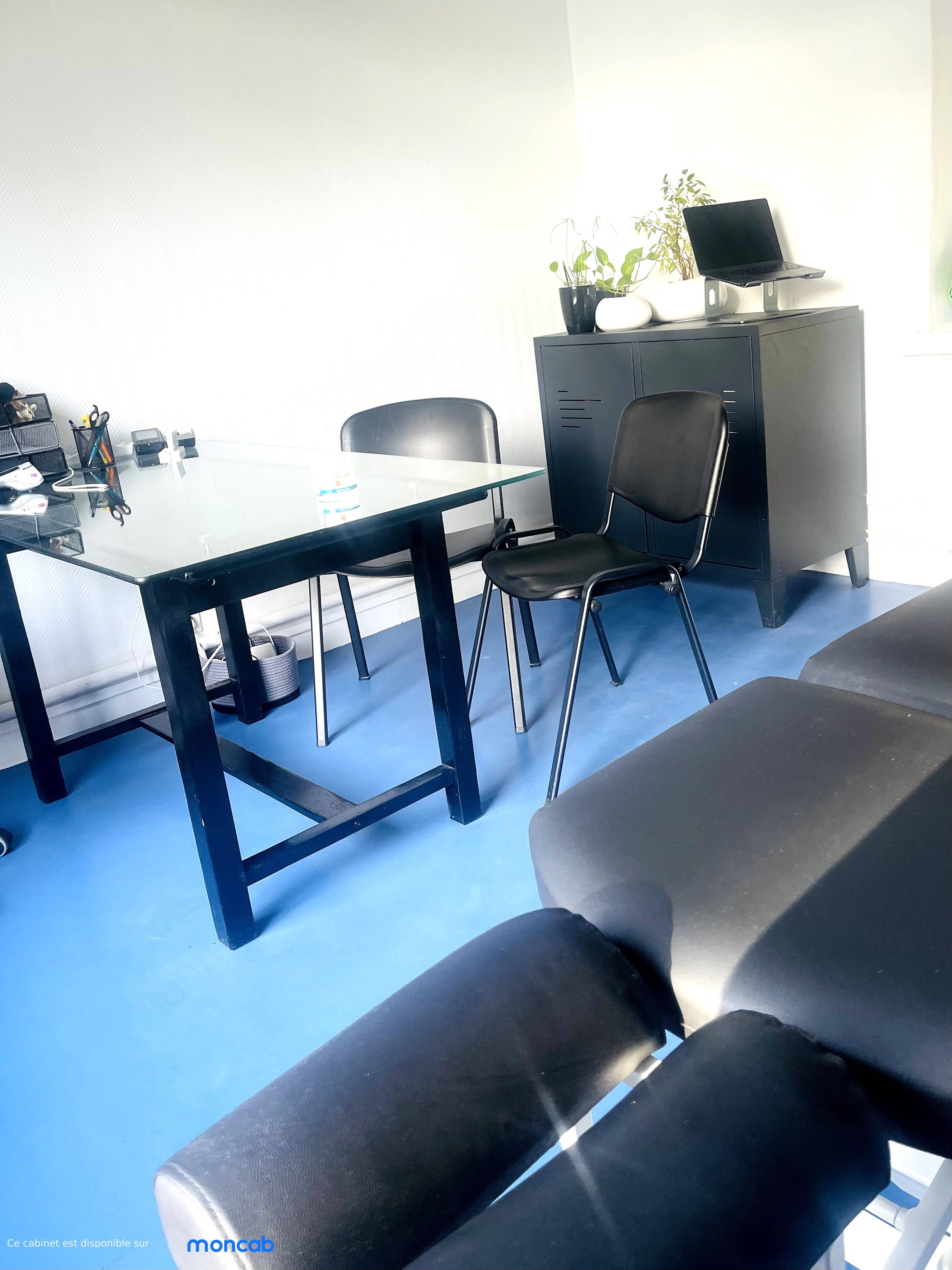 Cabinet Cabinet de thérapie manuelle/massage - Photo 3