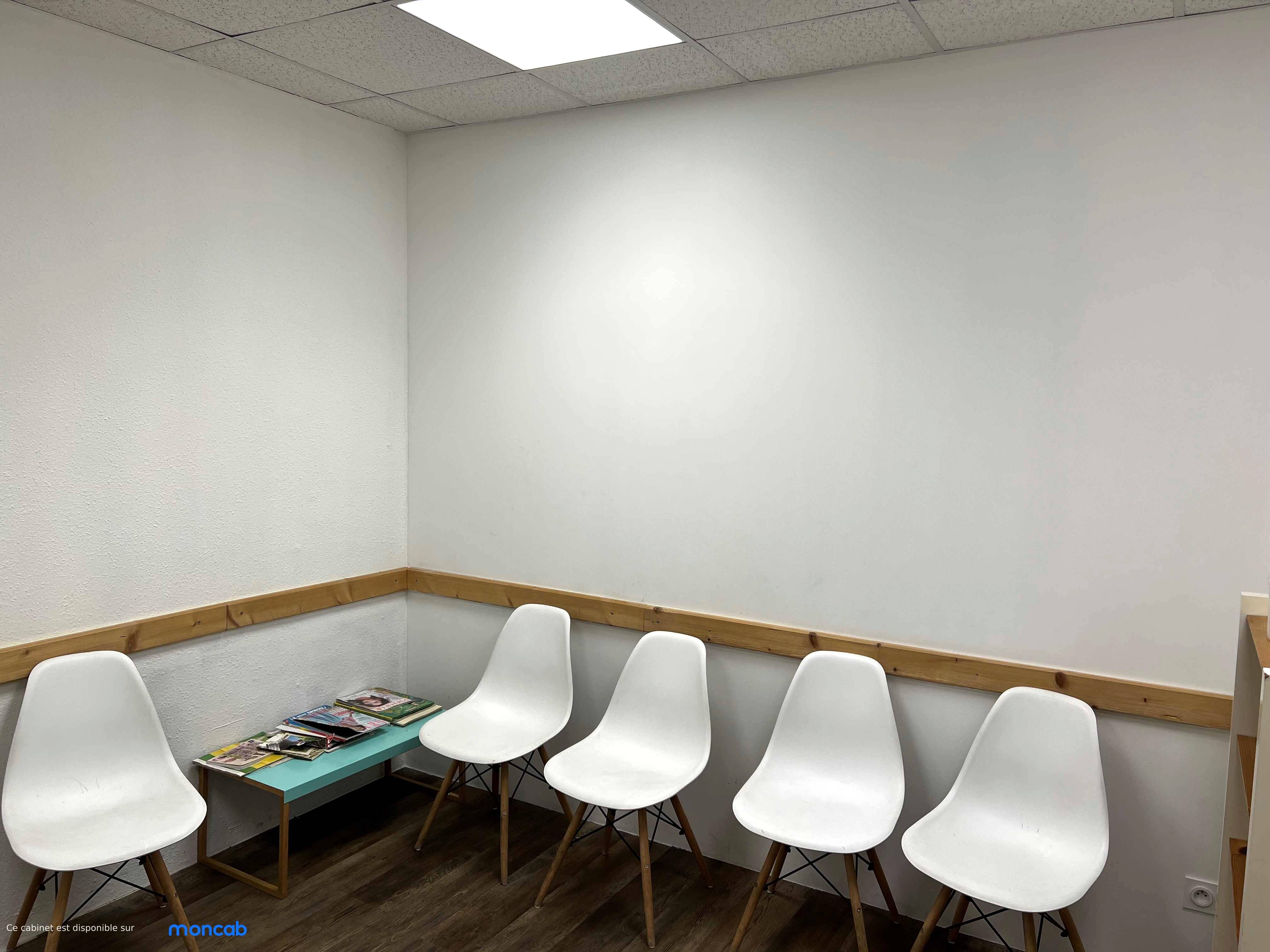 Cabinet 1er Etage Bureaux du Polygone à Montpellier - Photo 6