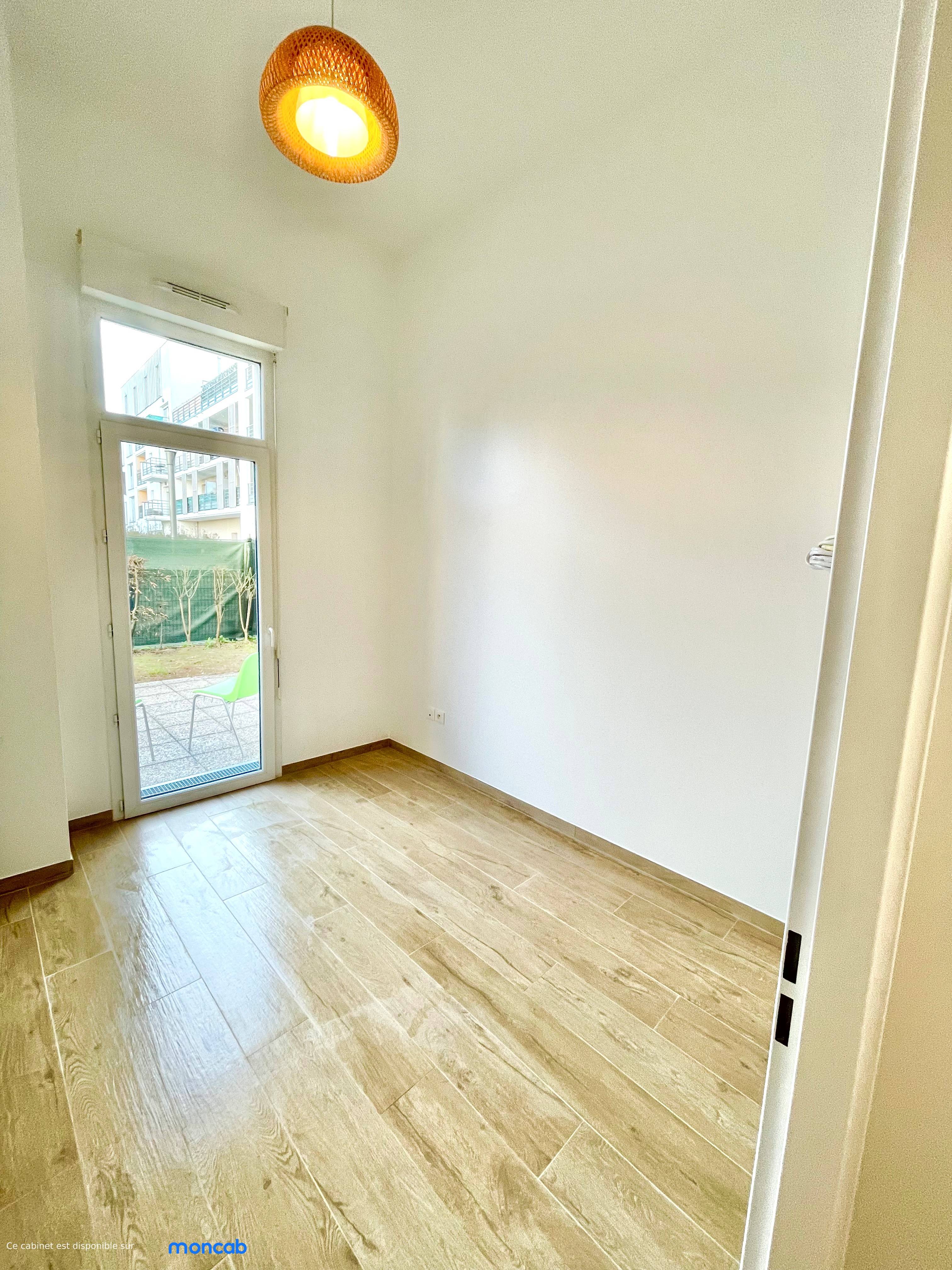 Cabinet Cabinet de Fedwa à Créteil - Photo 1