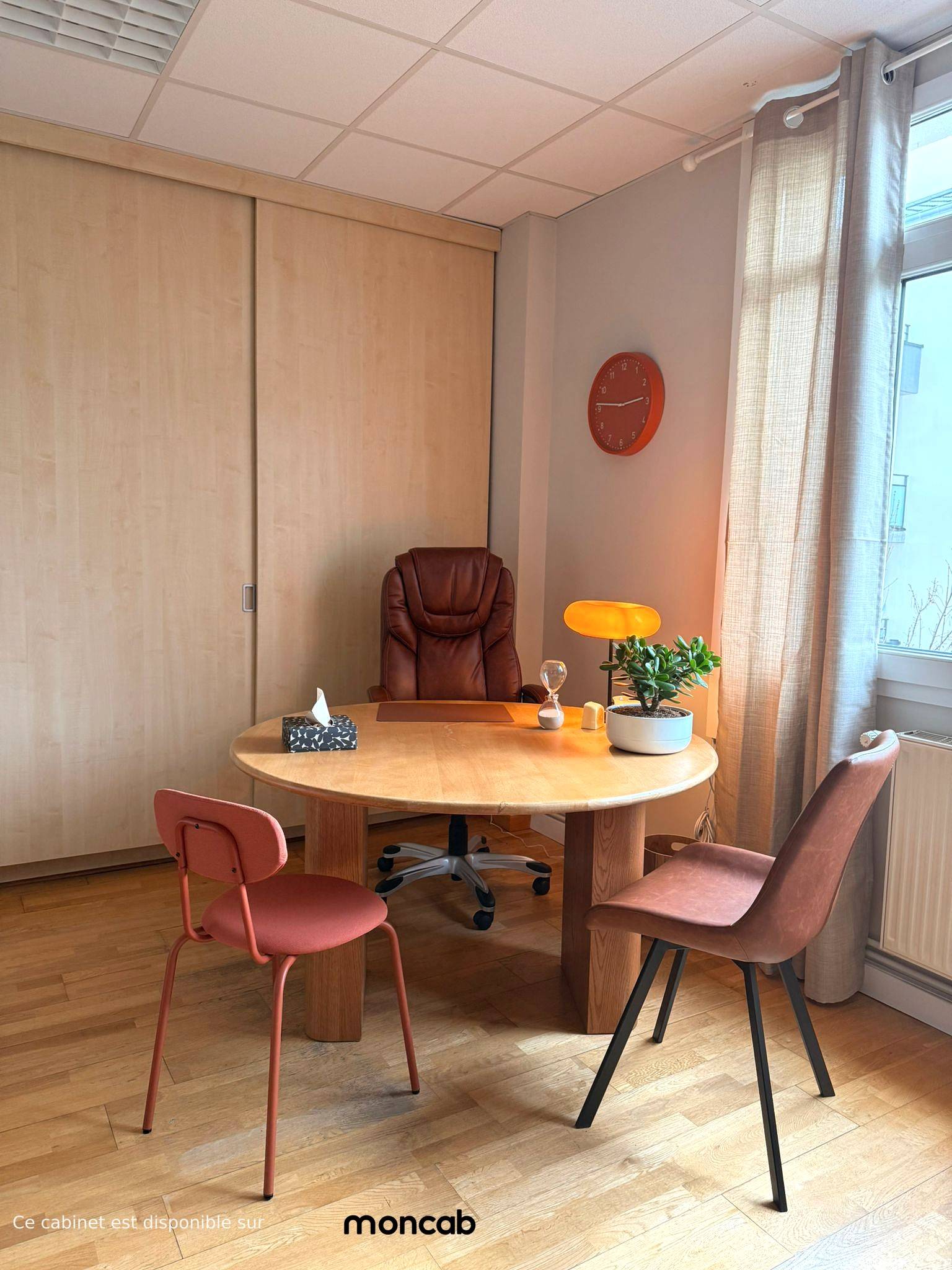 Cabinet Cabinet24  - Photo 2