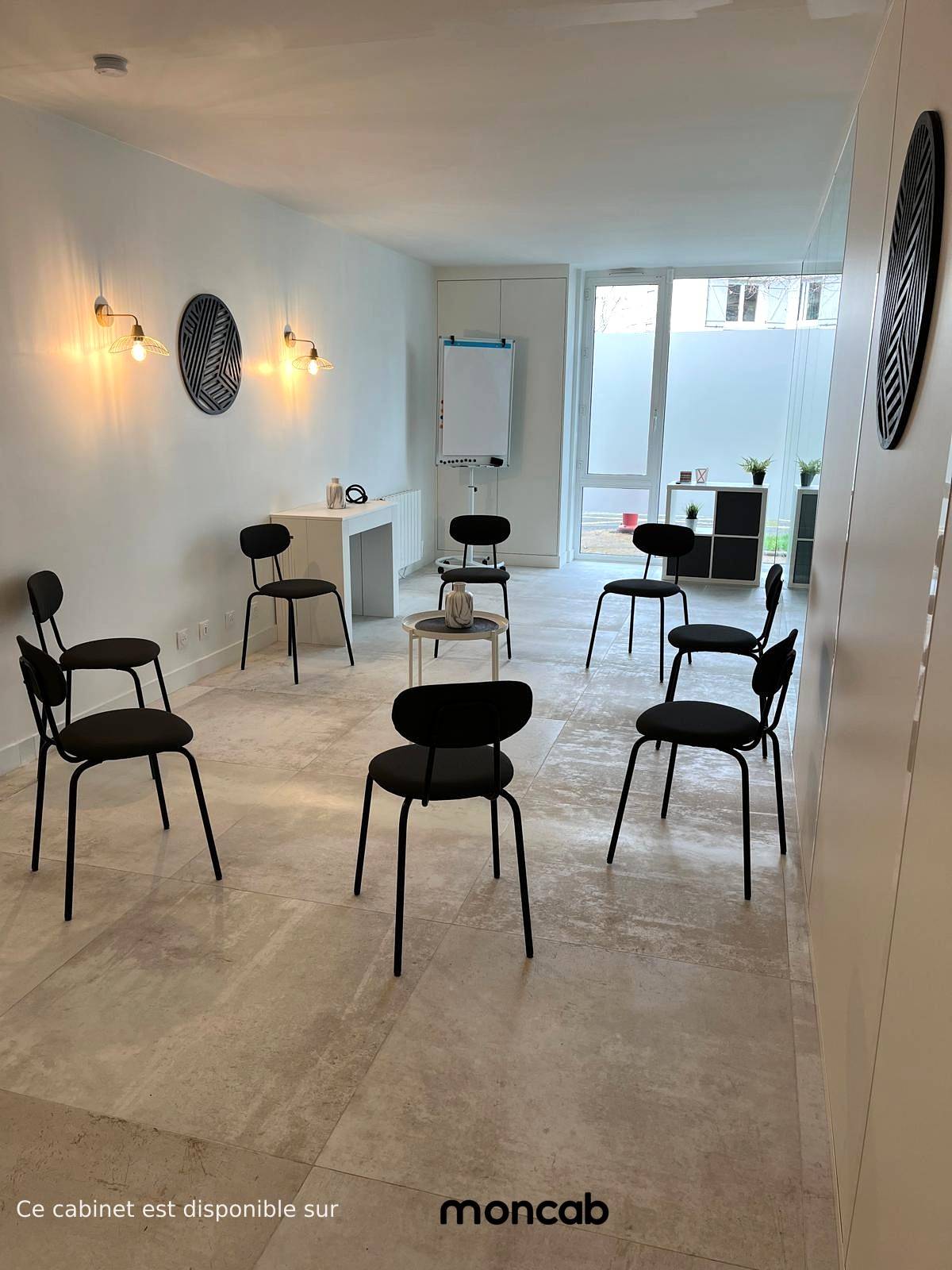 Cabinet Salle de Formation, Ateliers, Groupes de Paroles à Esbly - Photo 3