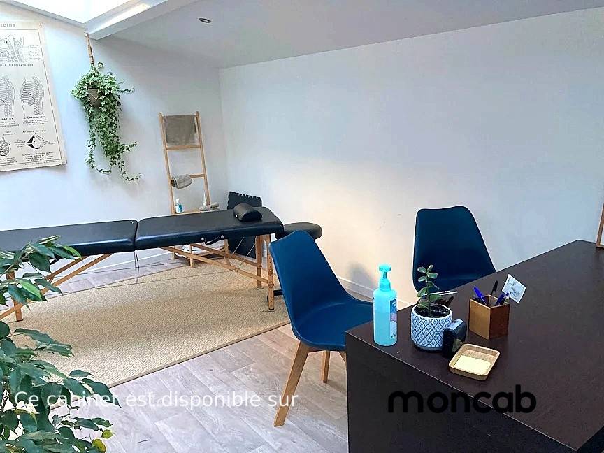 Cabinet Cabinet-Bureau à louer au sein d'un centre paramédical & Bien-être  à Villenave-d'Ornon - Photo 1