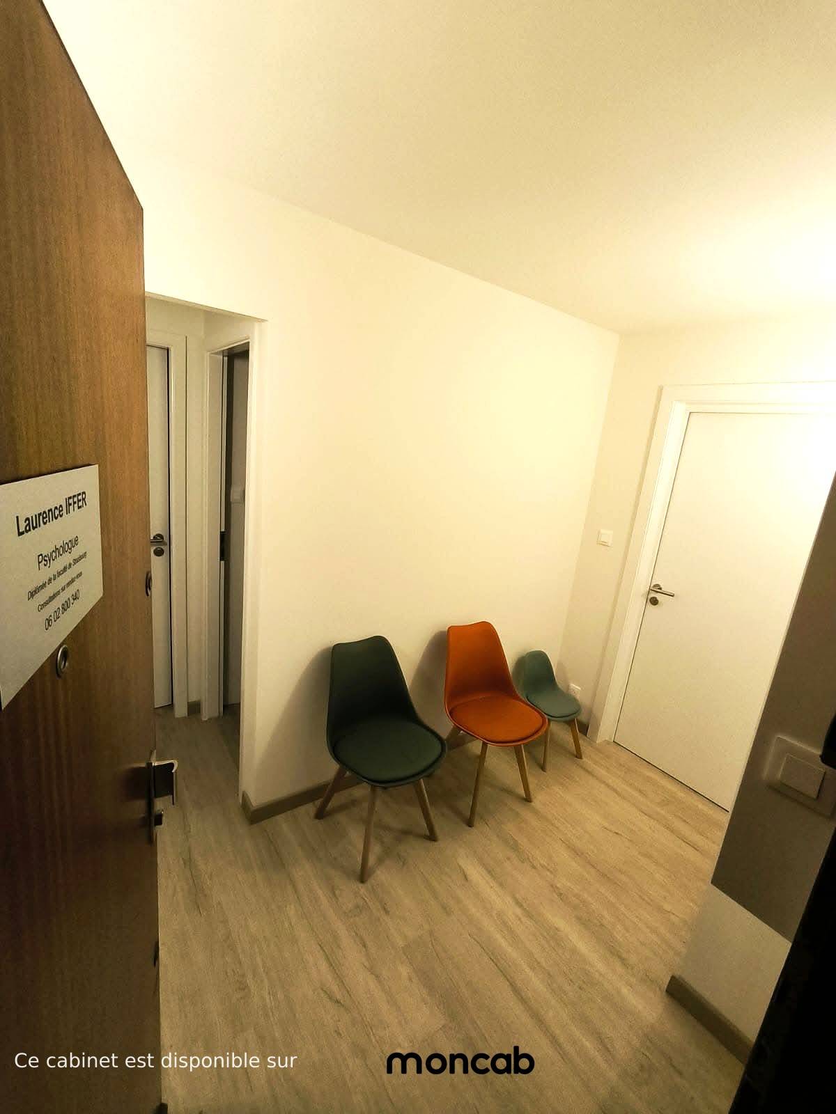 Cabinet Bureau bleu à Strasbourg - Photo 3