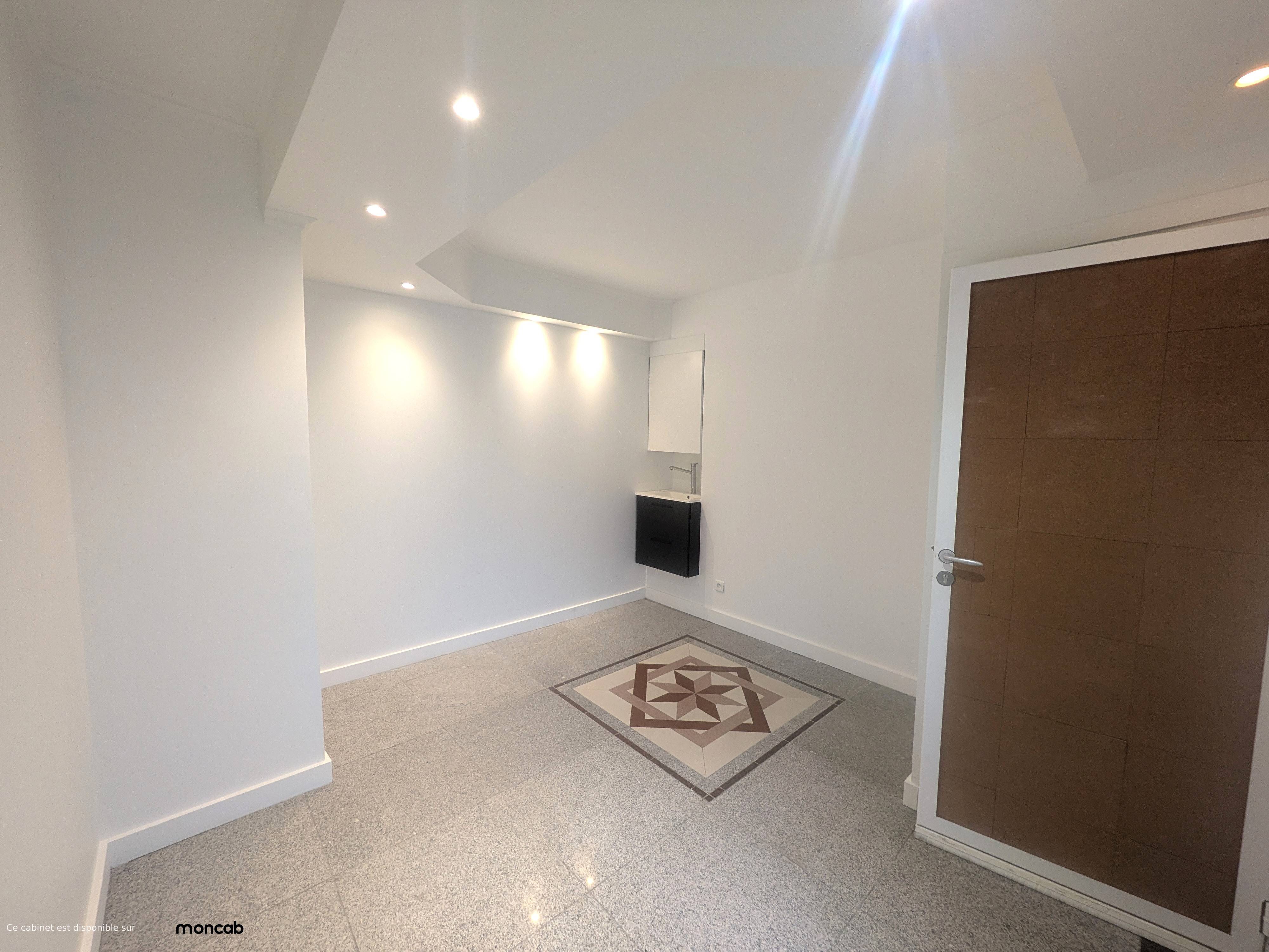 Cabinet Cabinet à Alfortville - Photo principale