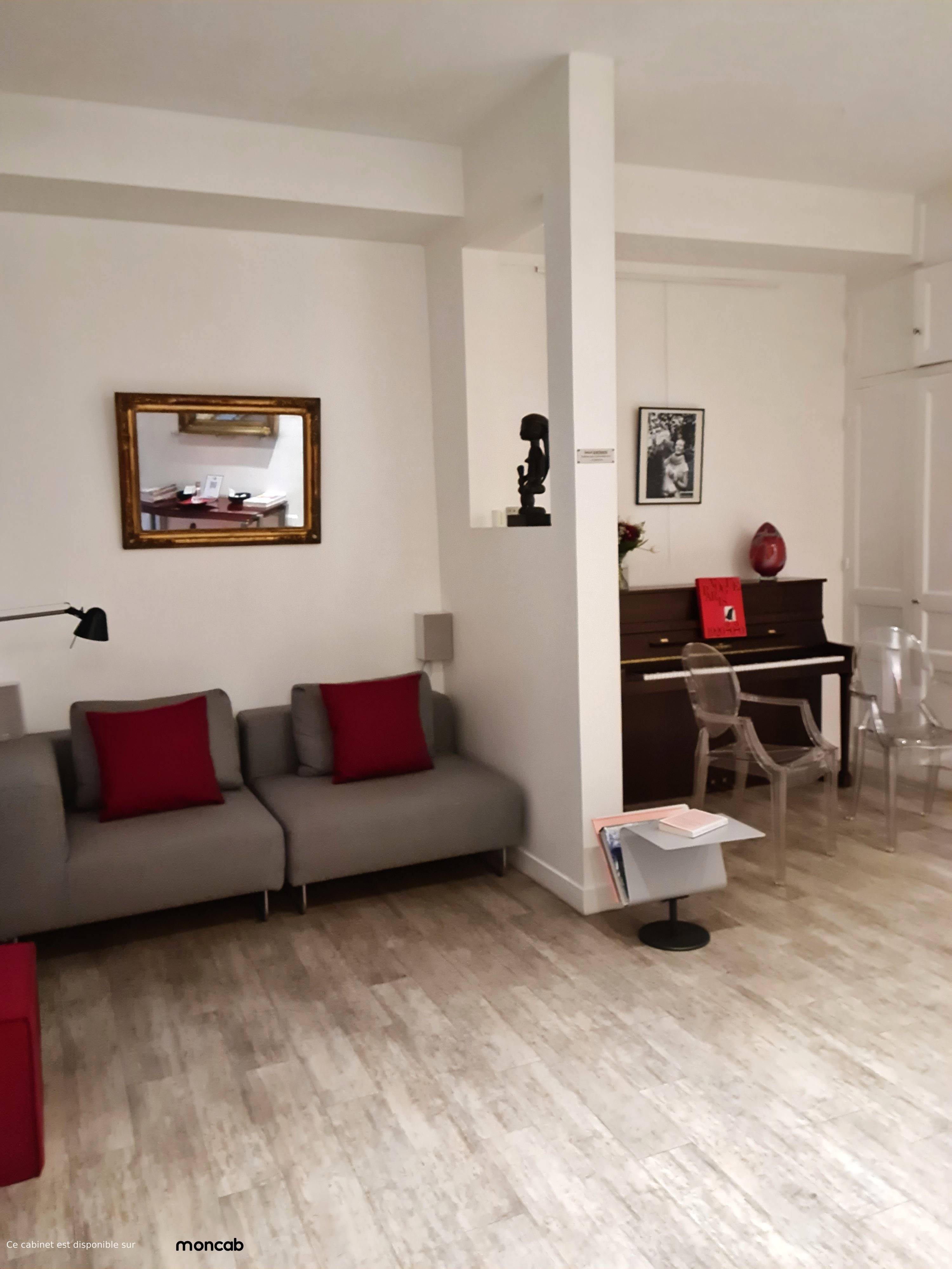 Cabinet SCI 6 3 POINCARÉ  à Paris - Photo 1