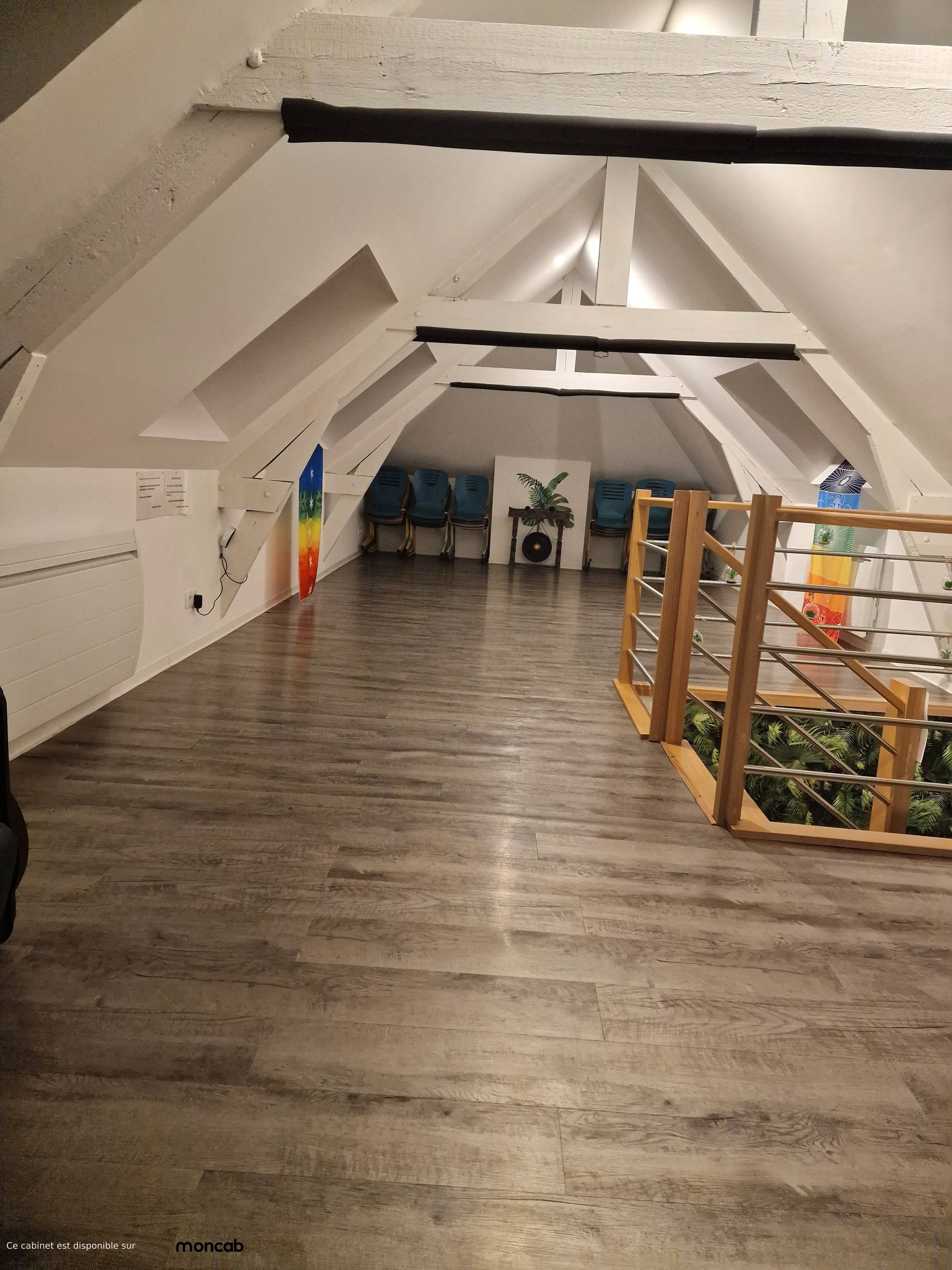 Cabinet Centre de santé AUM  à Meurchin - Photo 10