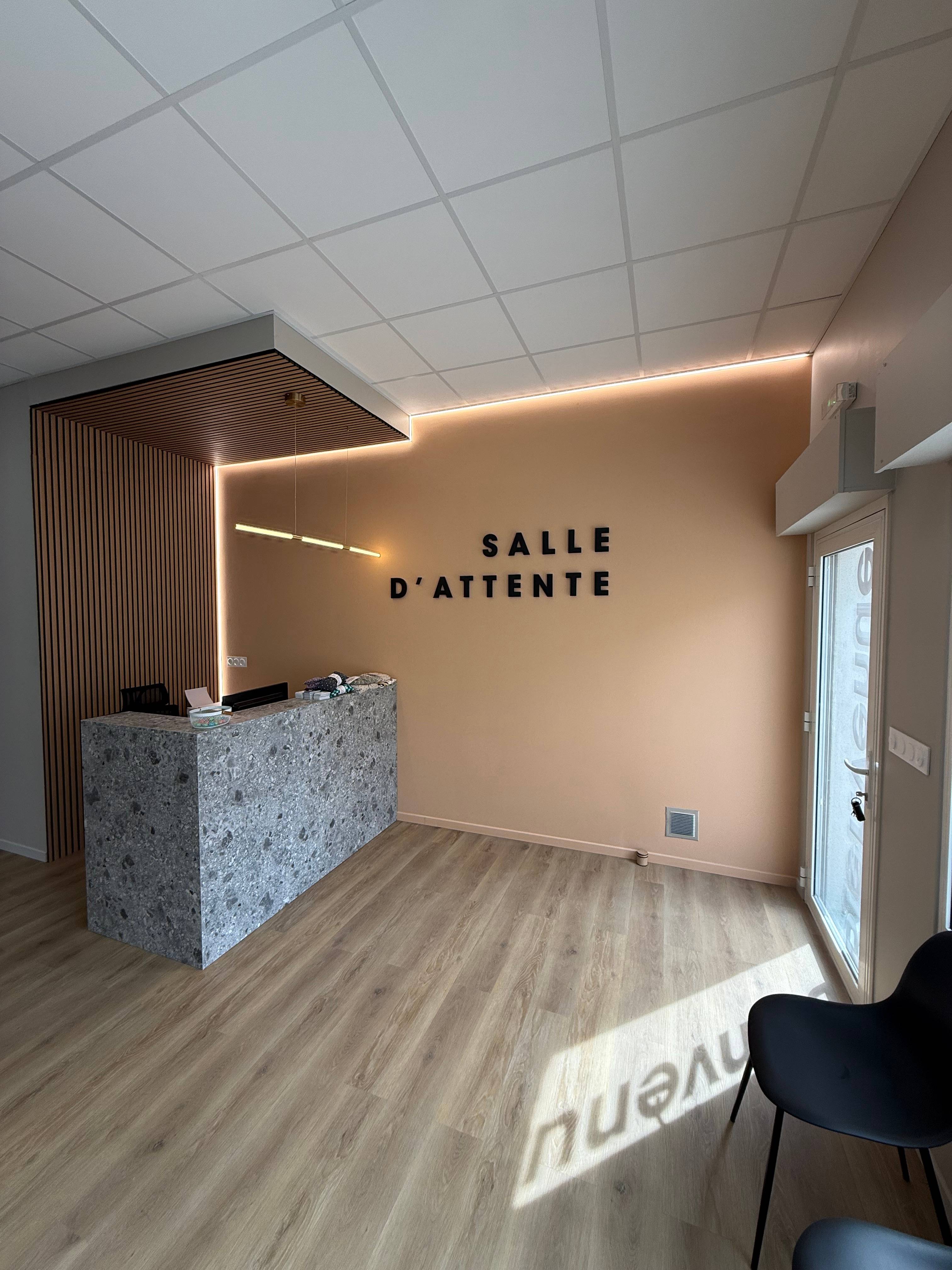 Cabinet Cabinet de Victoria  à Outreau - Photo 2