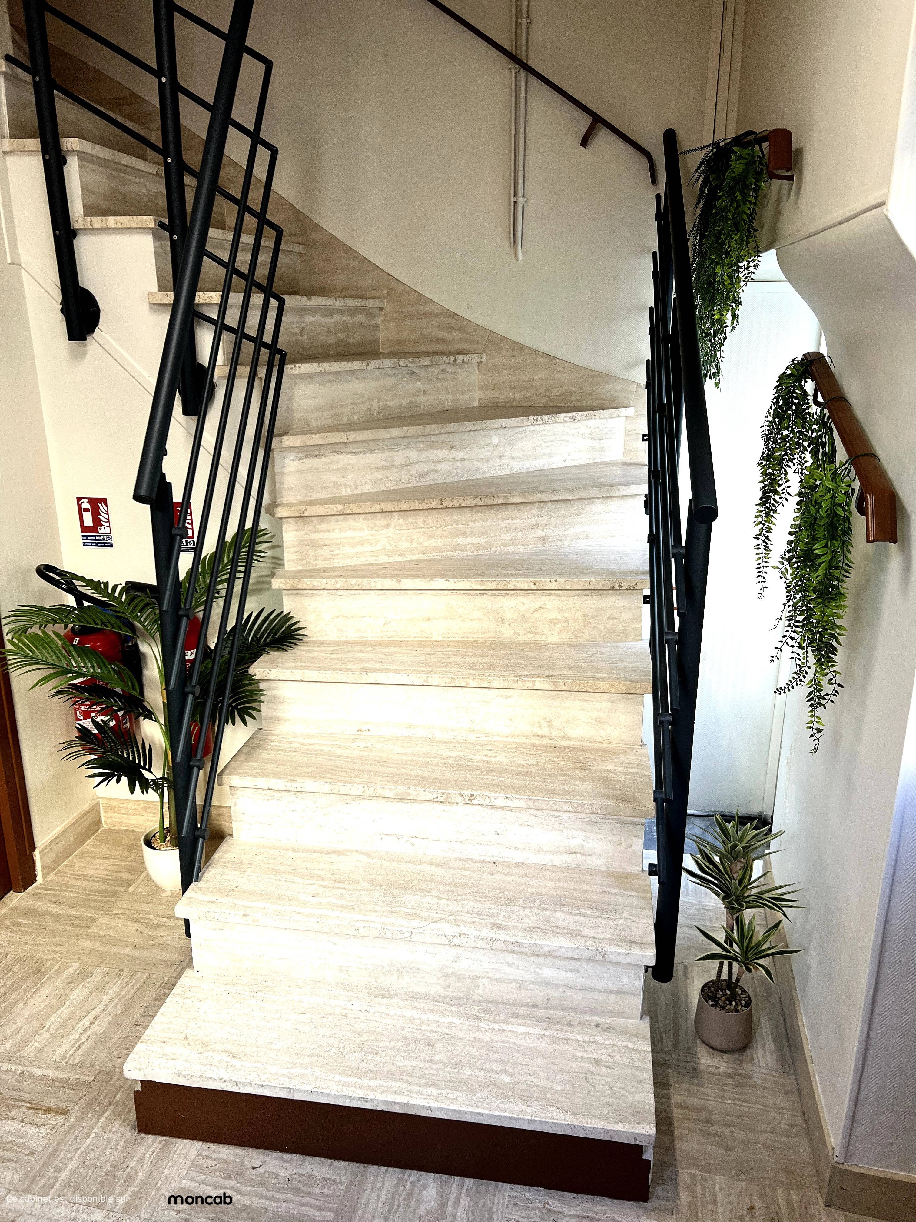 Cabinet Cabinet 15m² - Photo 2