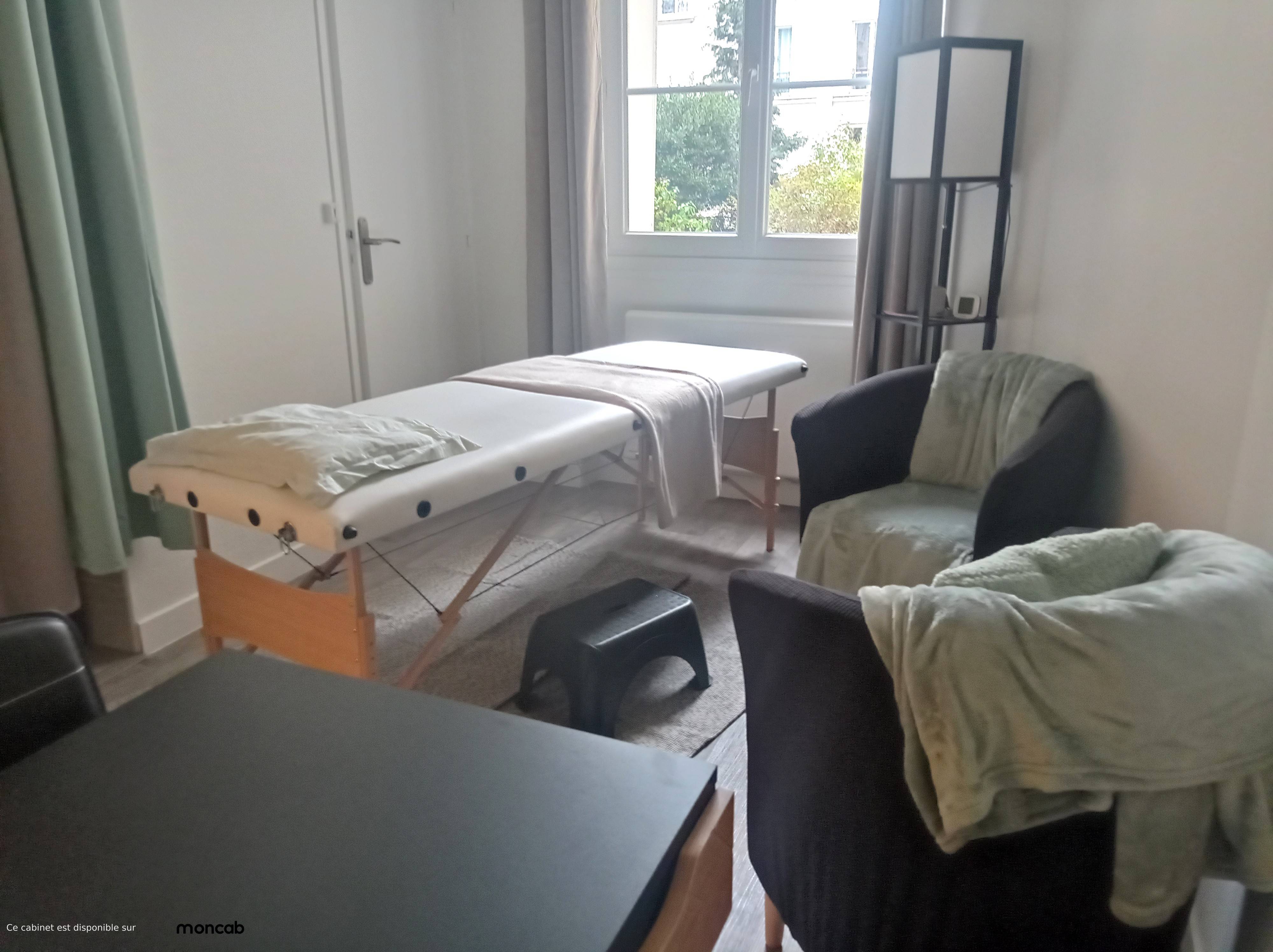 Cabinet Cabinet de CECILE - Photo 2