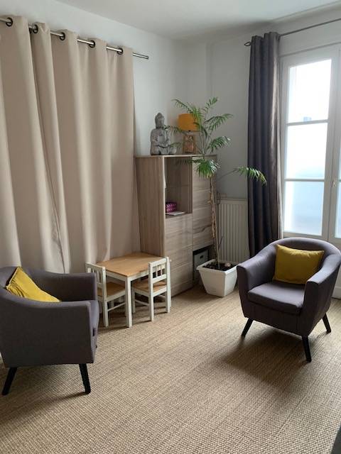 Cabinet Bureau à louer dans Cabinet Pluridisciplinaire - Photo 2