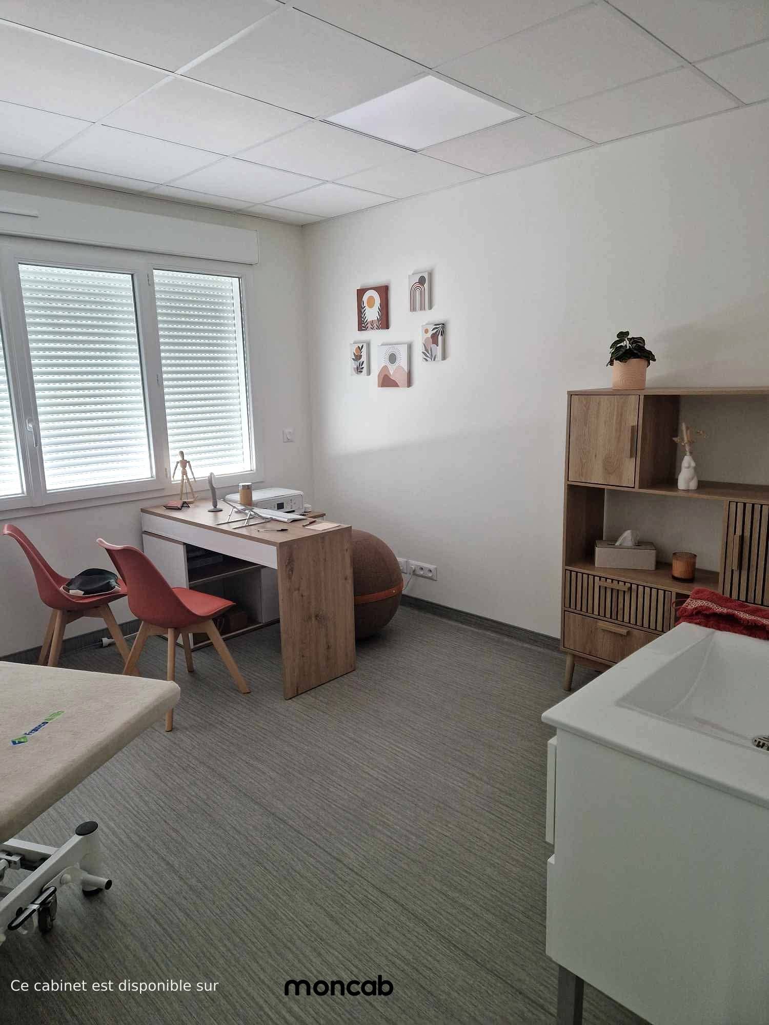 Cabinet Cabinet de Margot à Cerelles - Photo 1