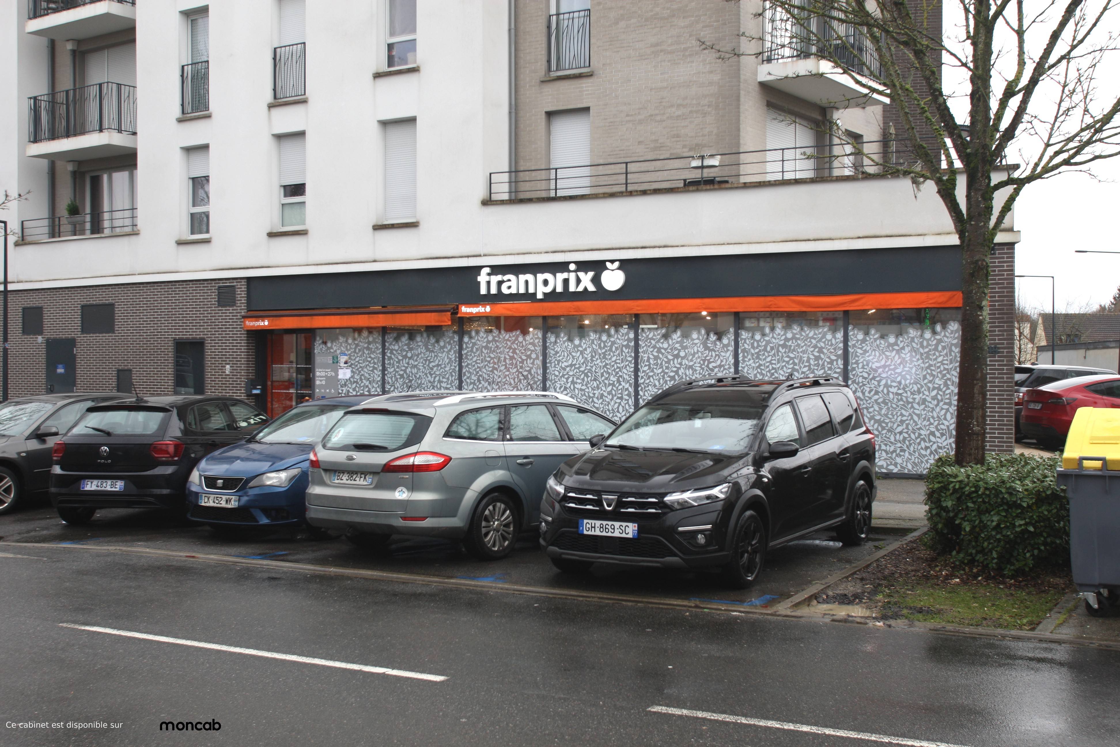 Cabinet Cabinet de DOMINIQUE à Bailly-Romainvilliers - Photo 10