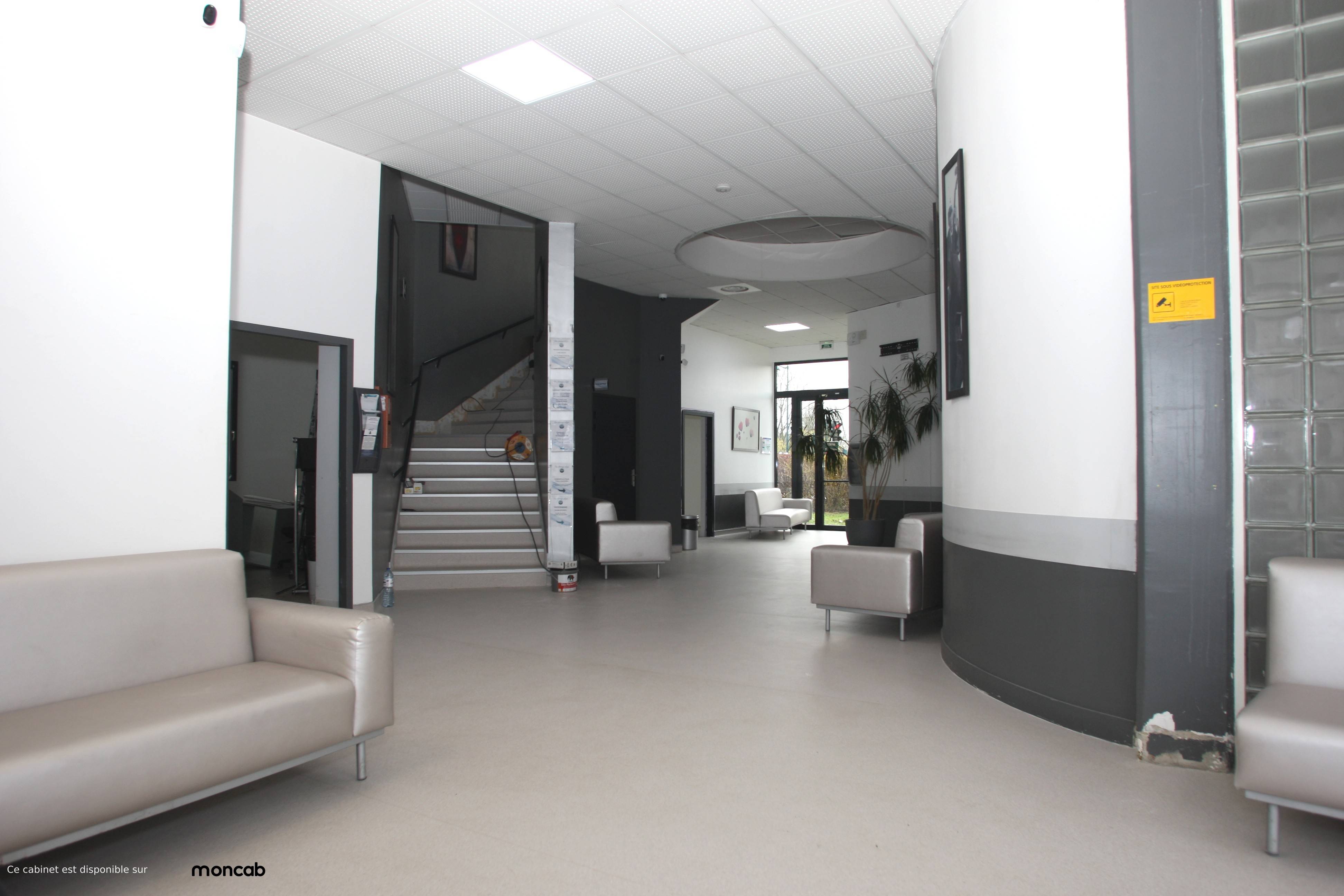 Cabinet Cabinet de DOMINIQUE à Bailly-Romainvilliers - Photo 12