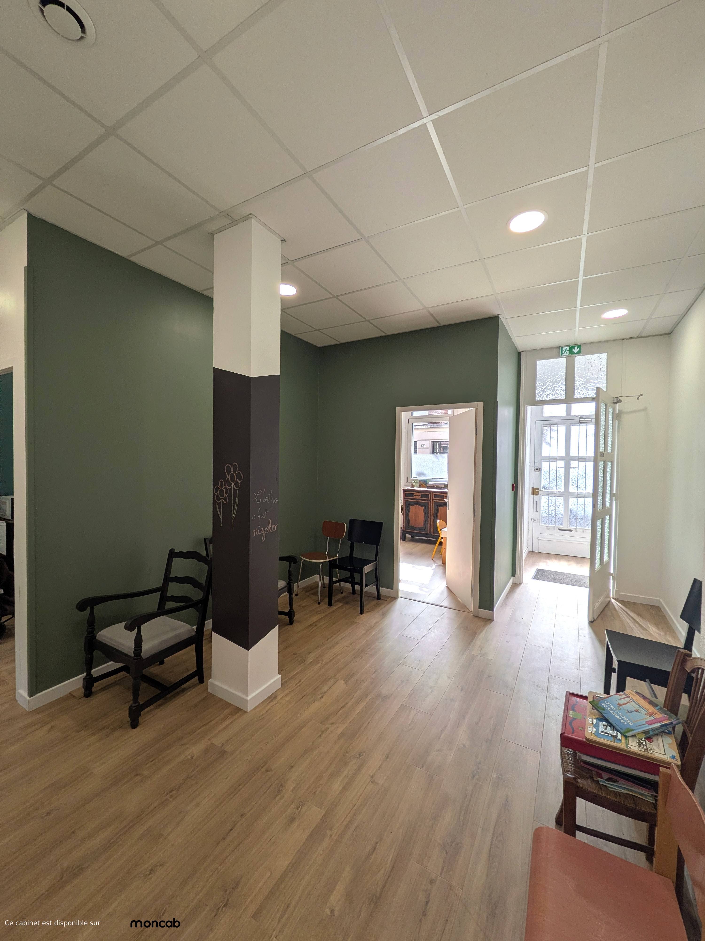 Cabinet Cabinet Dusevel à Amiens - Photo 4