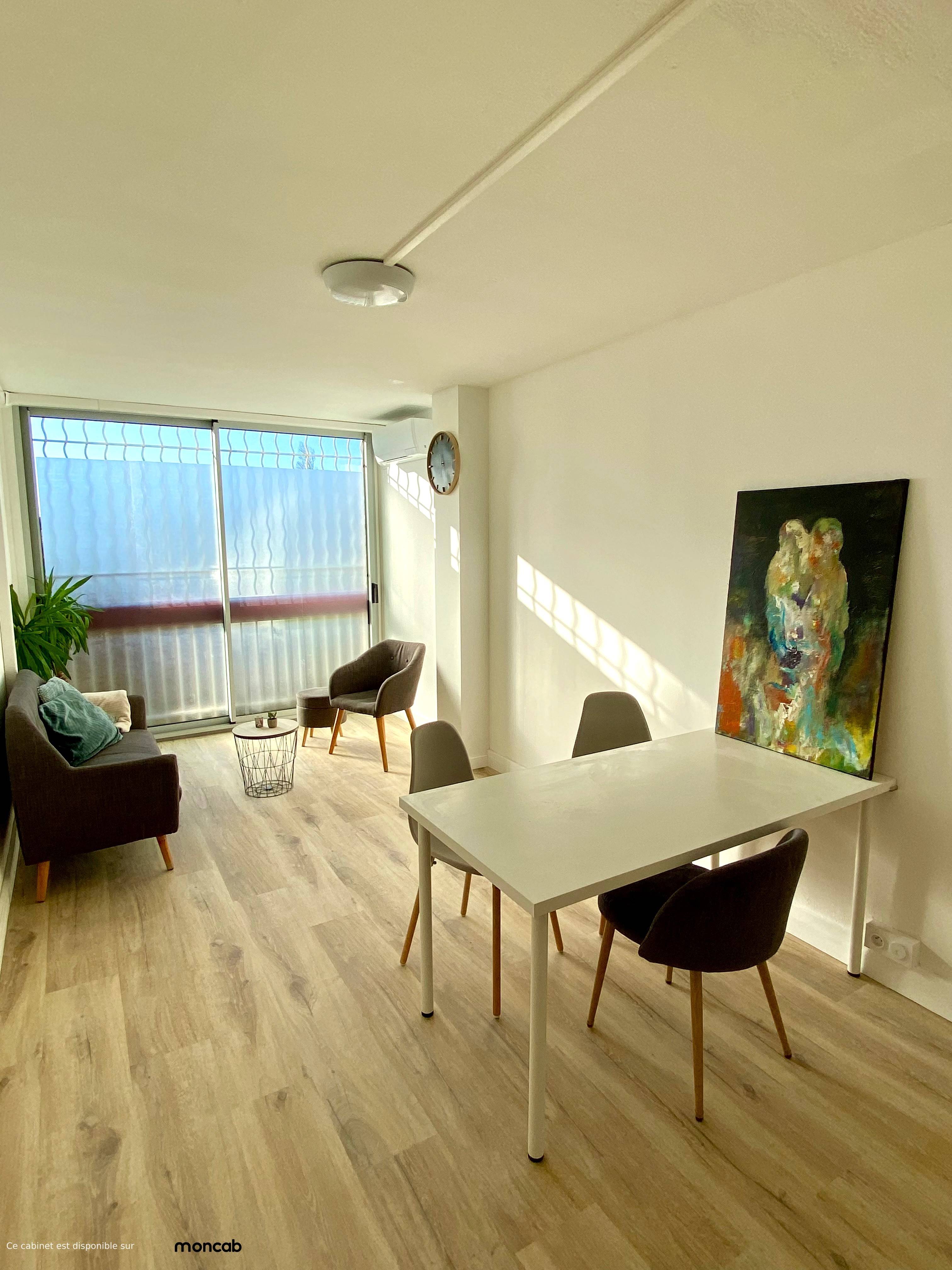 Cabinet Cabinet de TAMARIS à Vitrolles - Photo 1