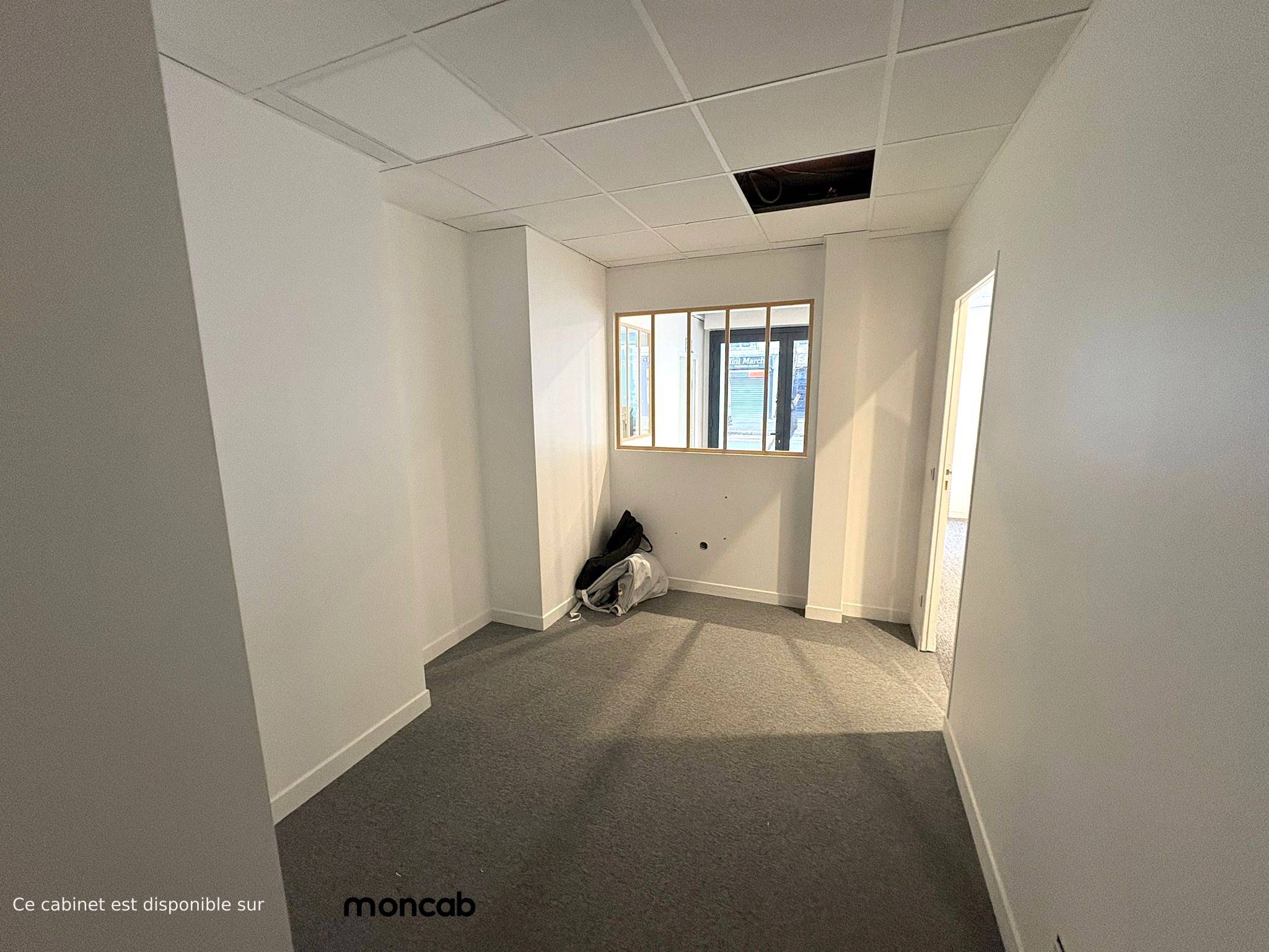 Cabinet Cabinet de Evelyne à Paris - Photo 4