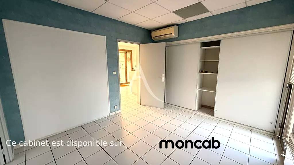 Cabinet Cabinet de Laurence à Saint-Médard-en-Jalles - Photo 6