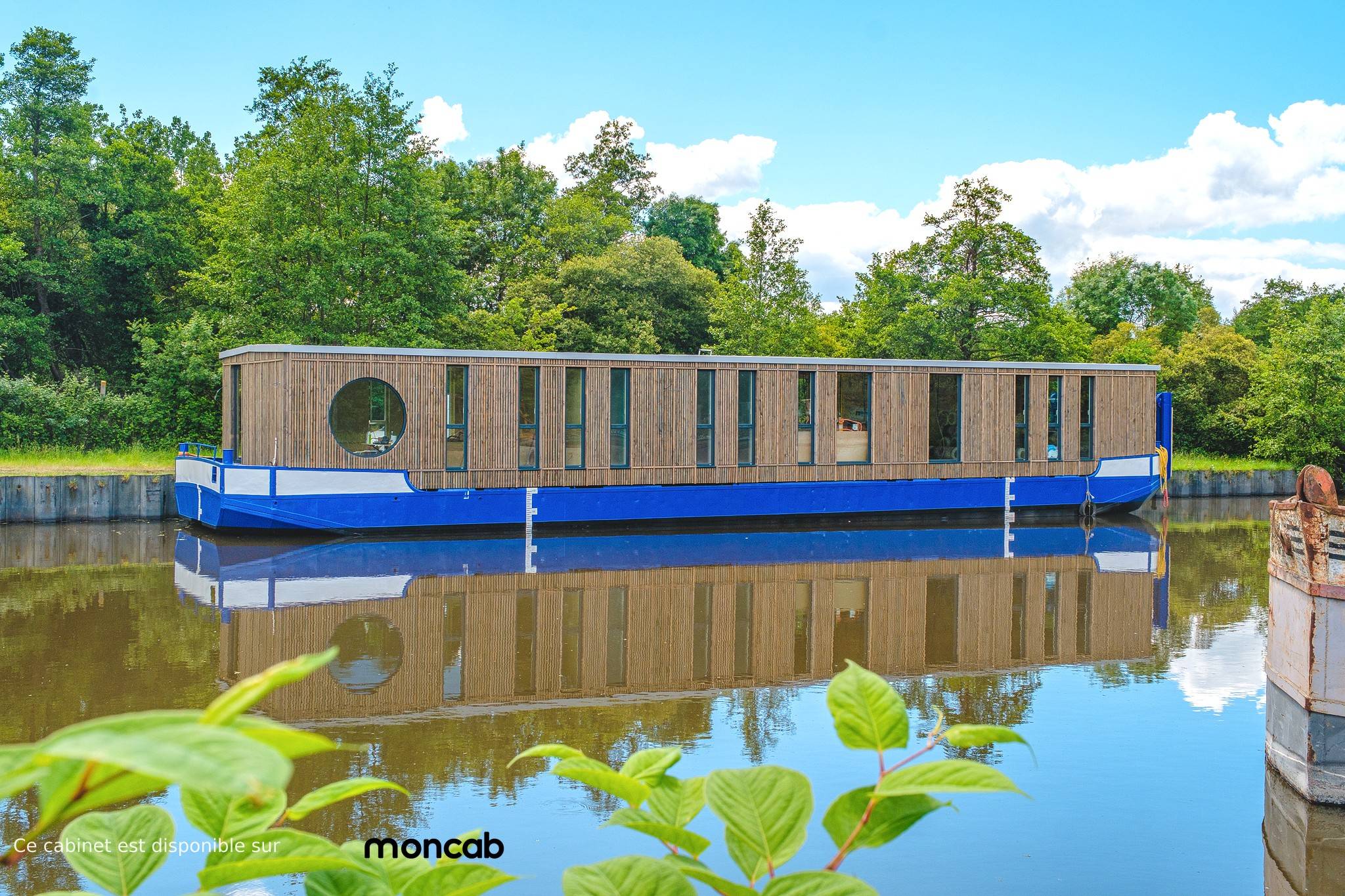 Cabinet Cellule Santé sur une péniche au cœur de Nantes à Nantes - Photo principale