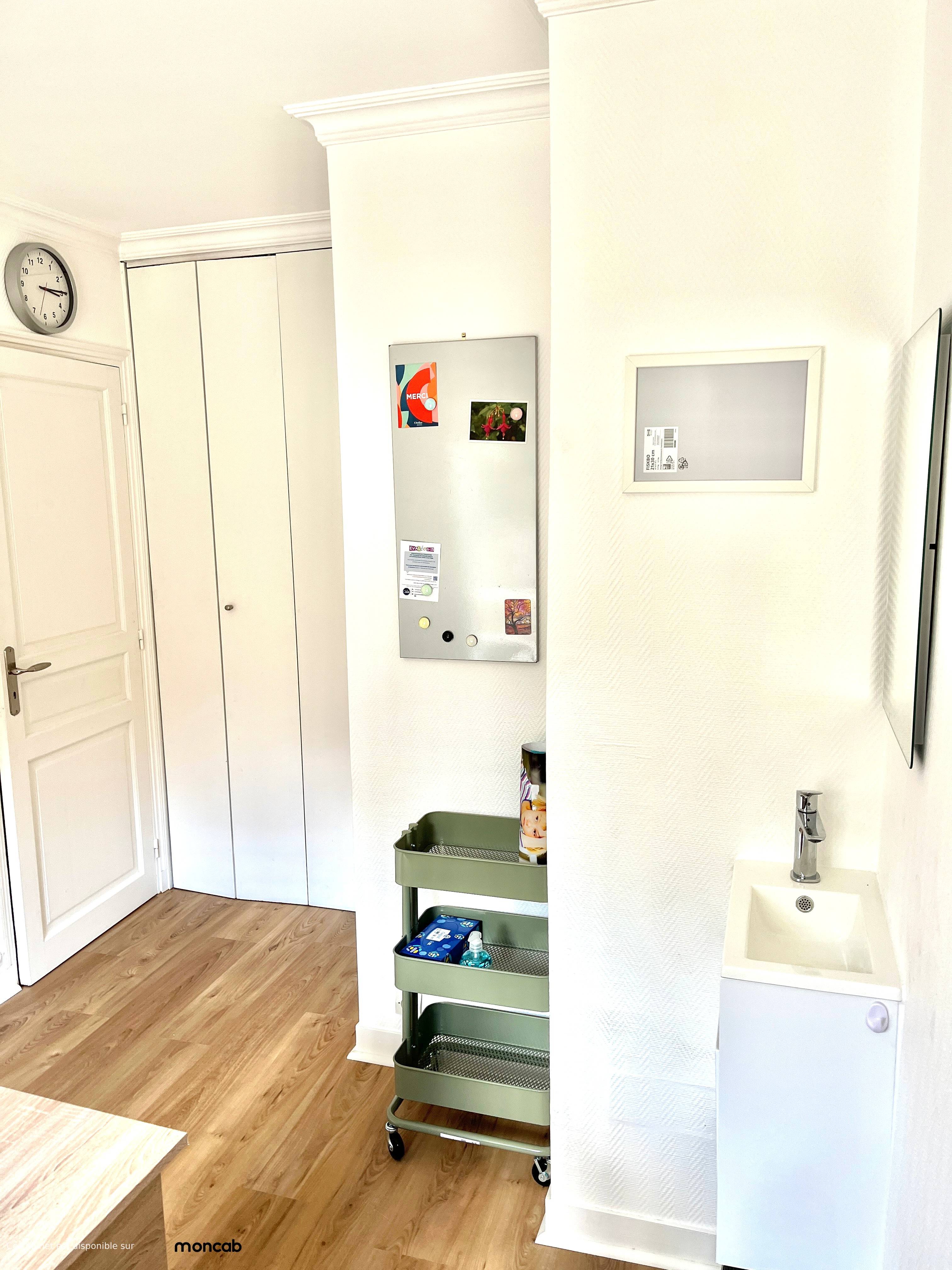 Cabinet Cabinet - Photo 2